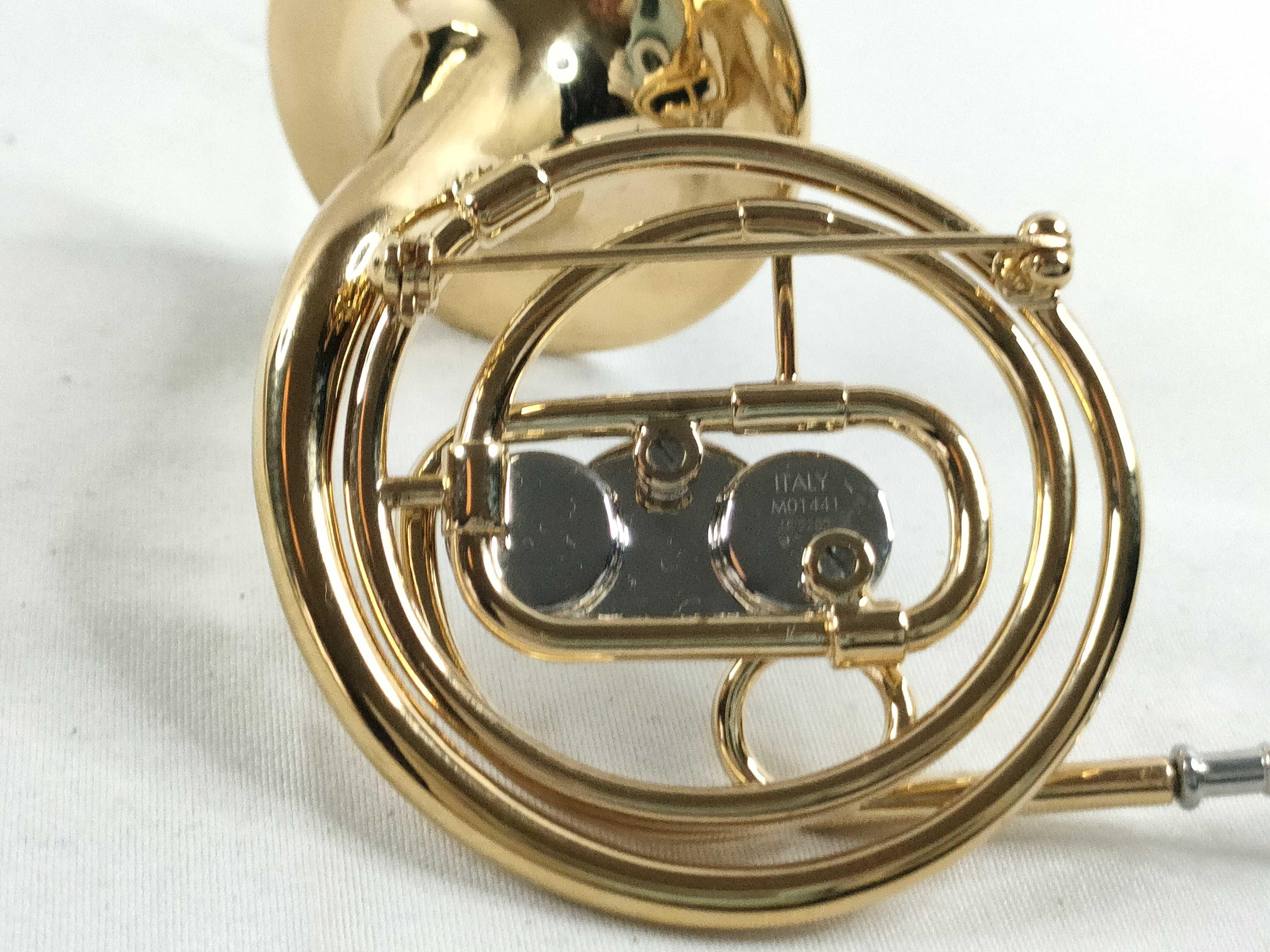 Symphony Brooch, Retail Price ¥229,900, M01441 Charm — view 8