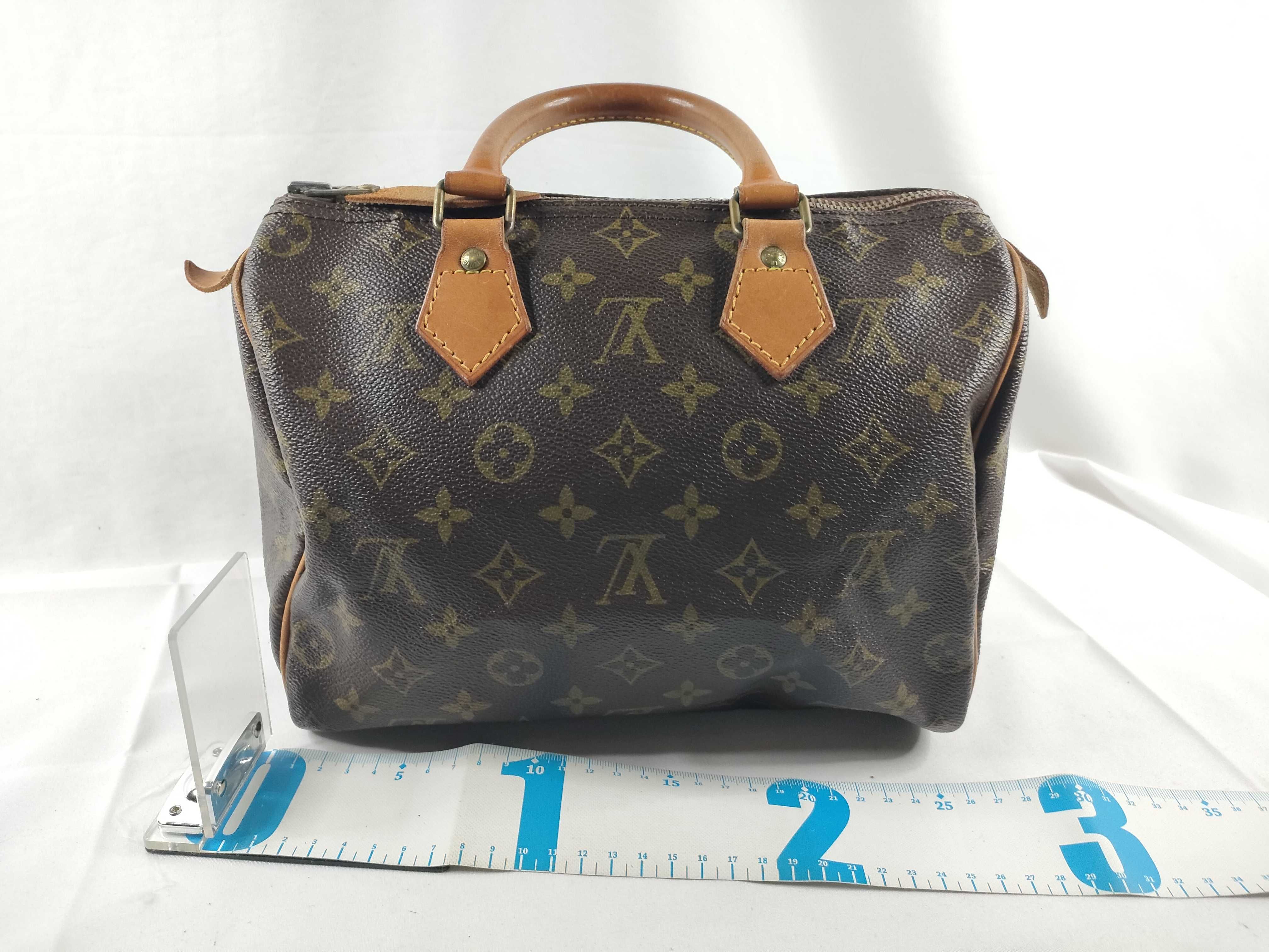Monogram Louis Vuitton Speedy 25 Monogram Handbag — view 2