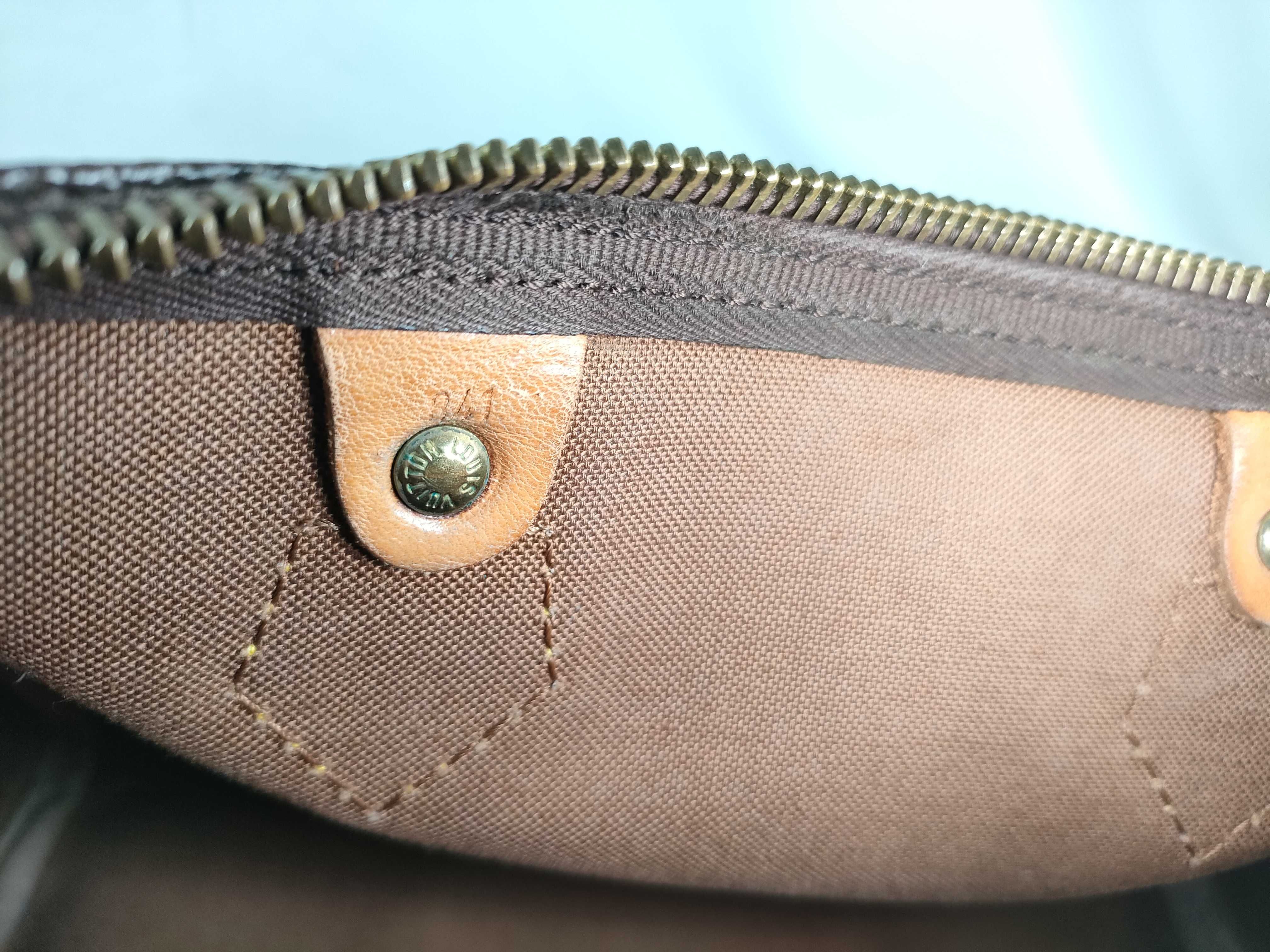 Monogram Louis Vuitton Speedy 25 Monogram Handbag — view 15