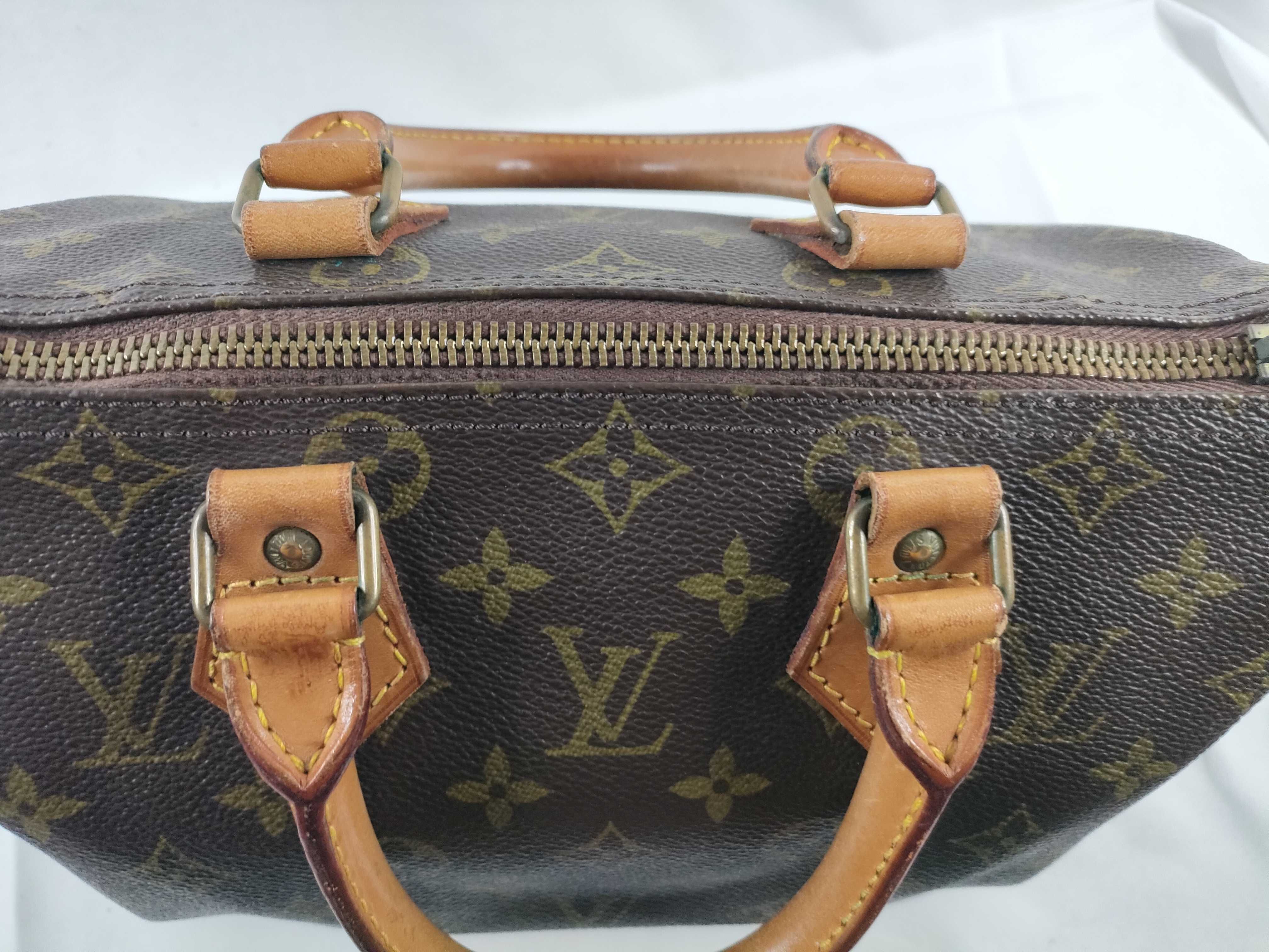Monogram Louis Vuitton Speedy 25 Monogram Handbag — view 10