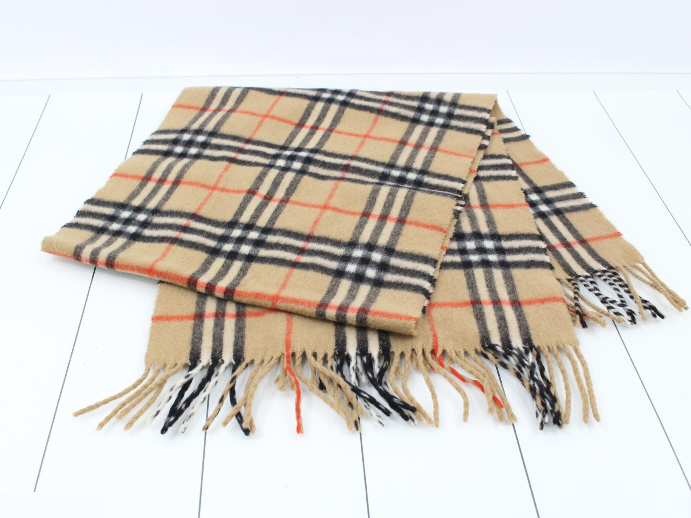 Other lines: Small items, accessories, and scarves — view 3
