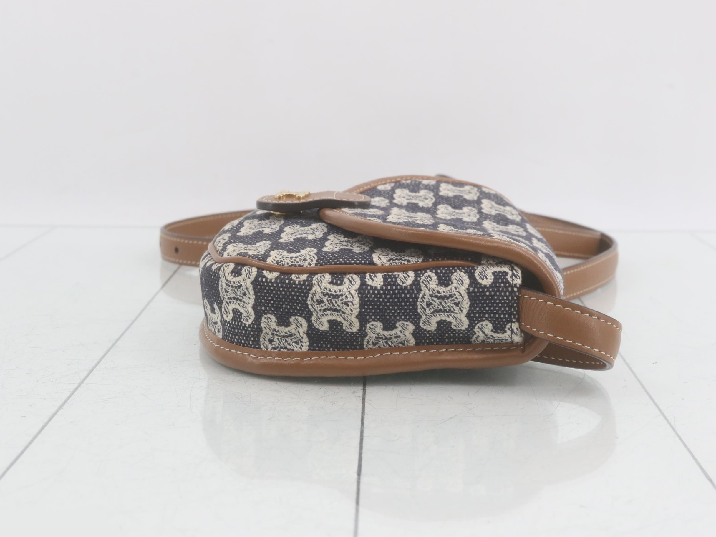 Triomphe Shoulder Bag — view 3
