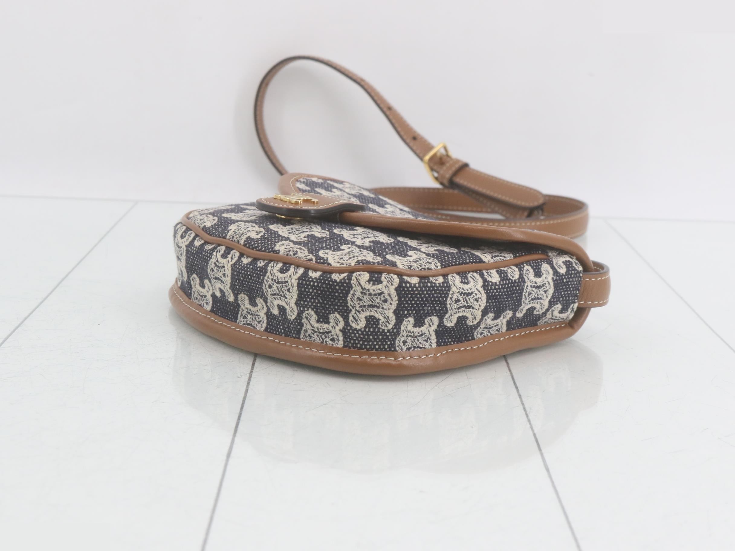 Triomphe Shoulder Bag — view 6