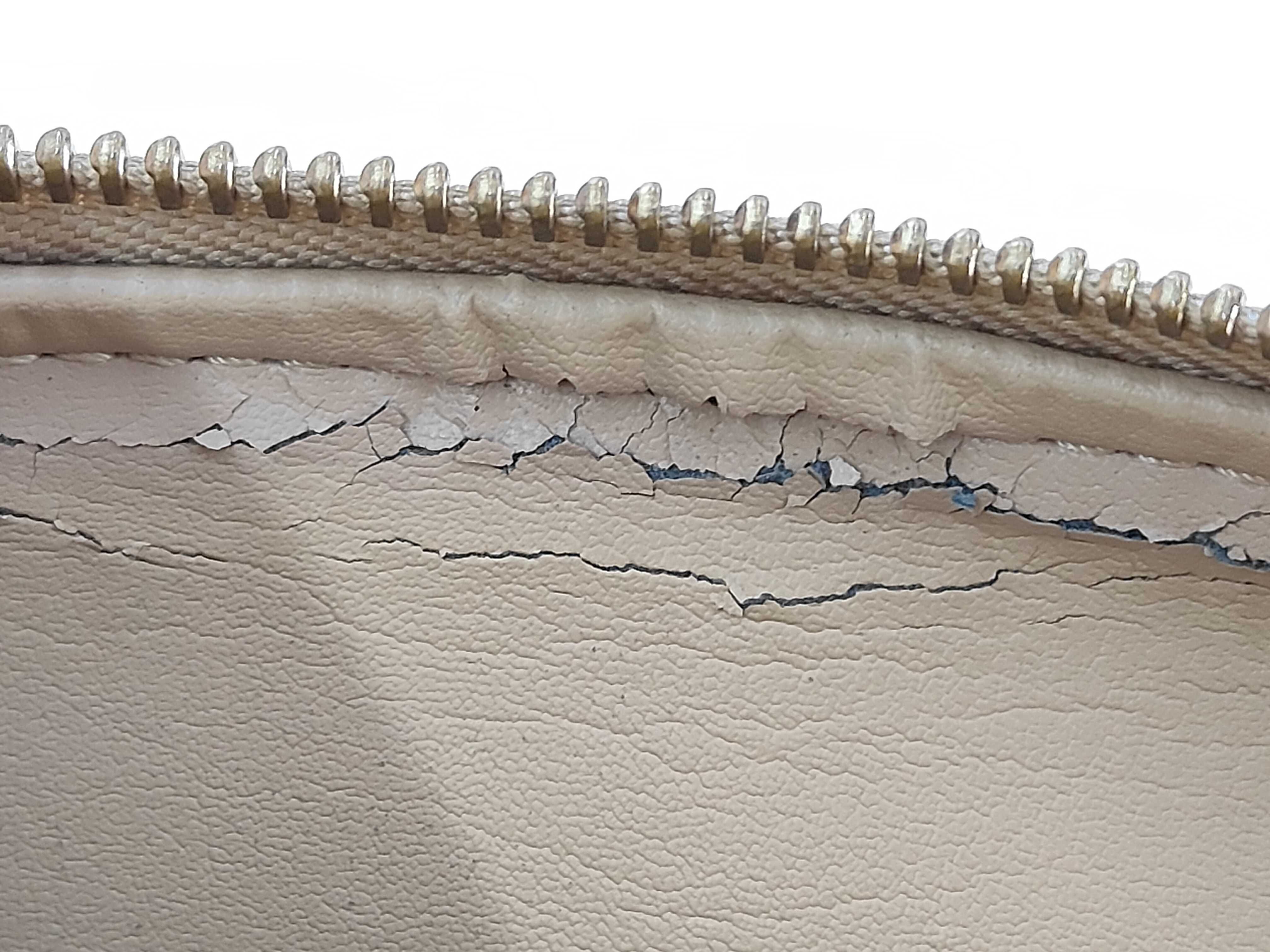 Vernis Bedford Handbag — view 11