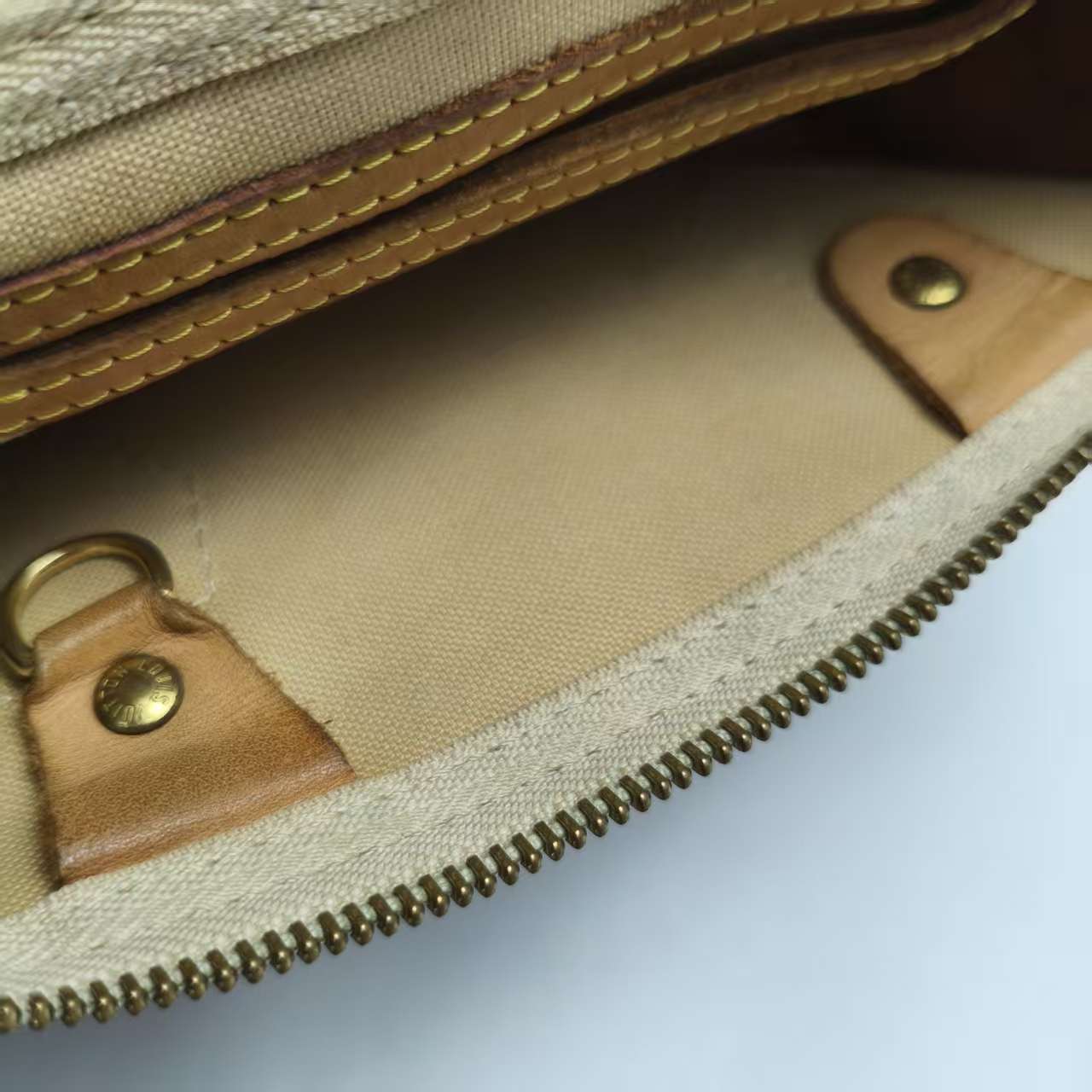 【*Shipped from: China*】LOUIS VUITTON Speedy PU Handbag — view 15