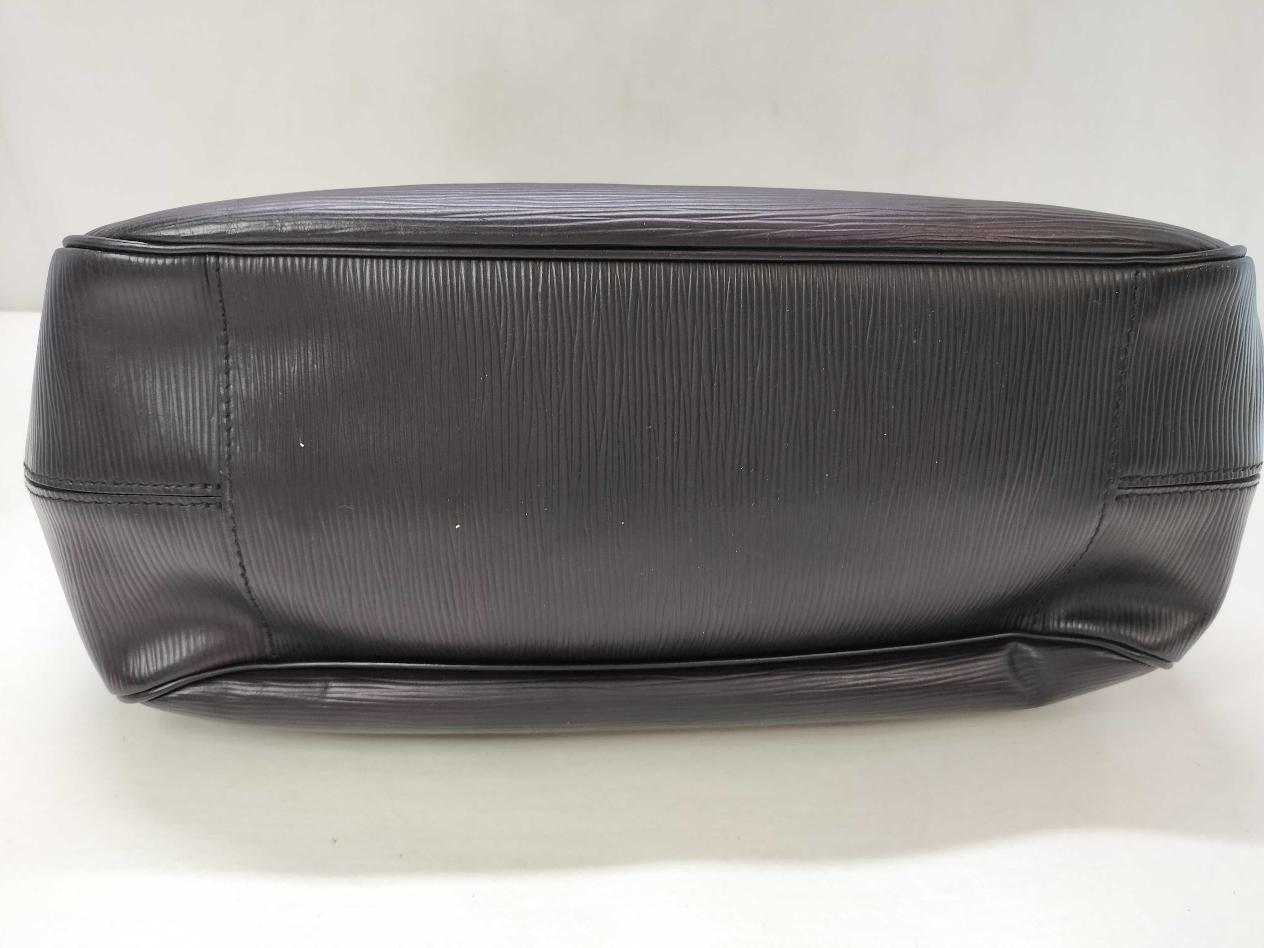 Epi Louis Vuitton Epi Pashy PM Leather Tote Bag Black Serial Handbag — view 14