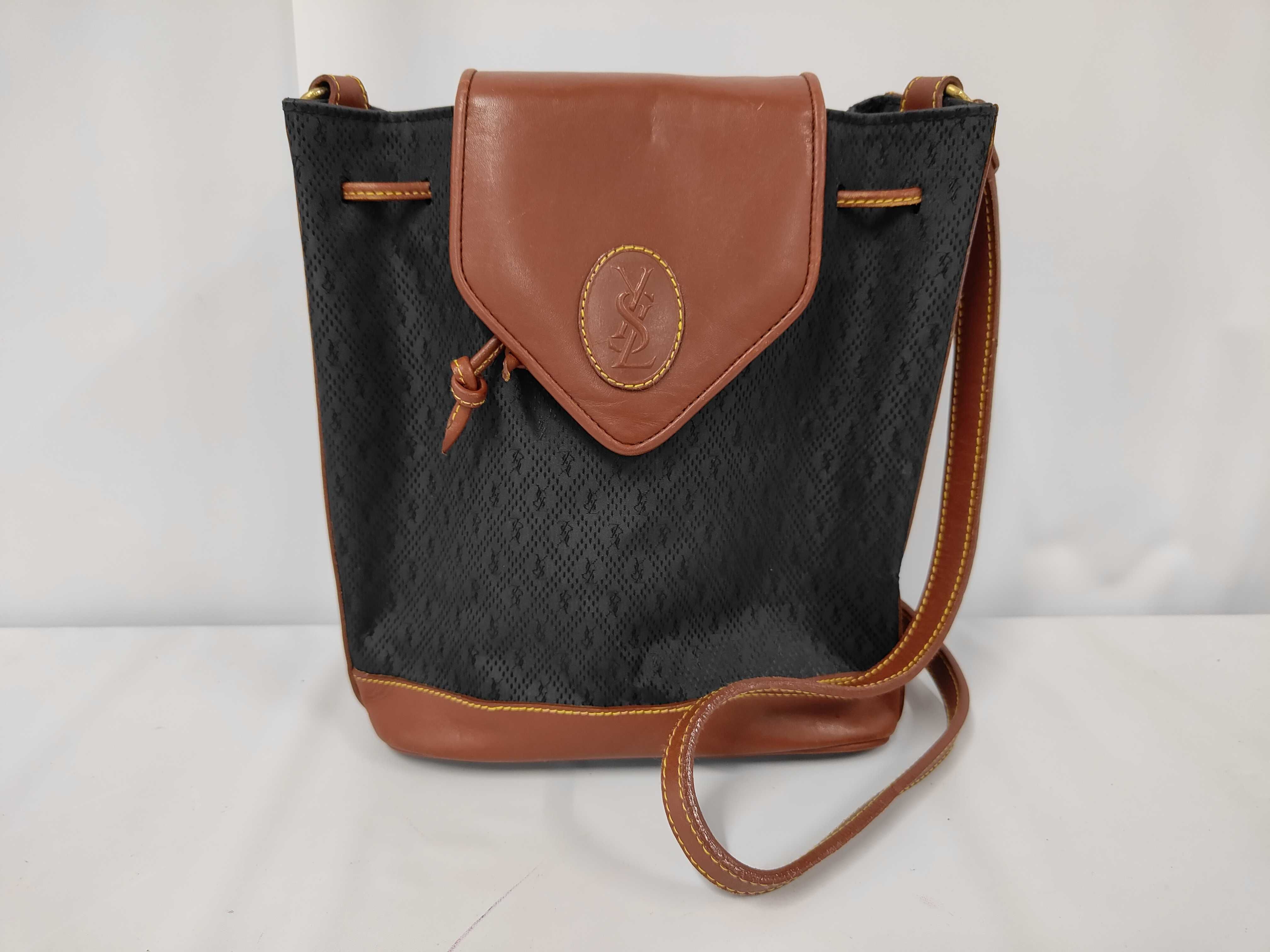 logo drawstring shoulder bag