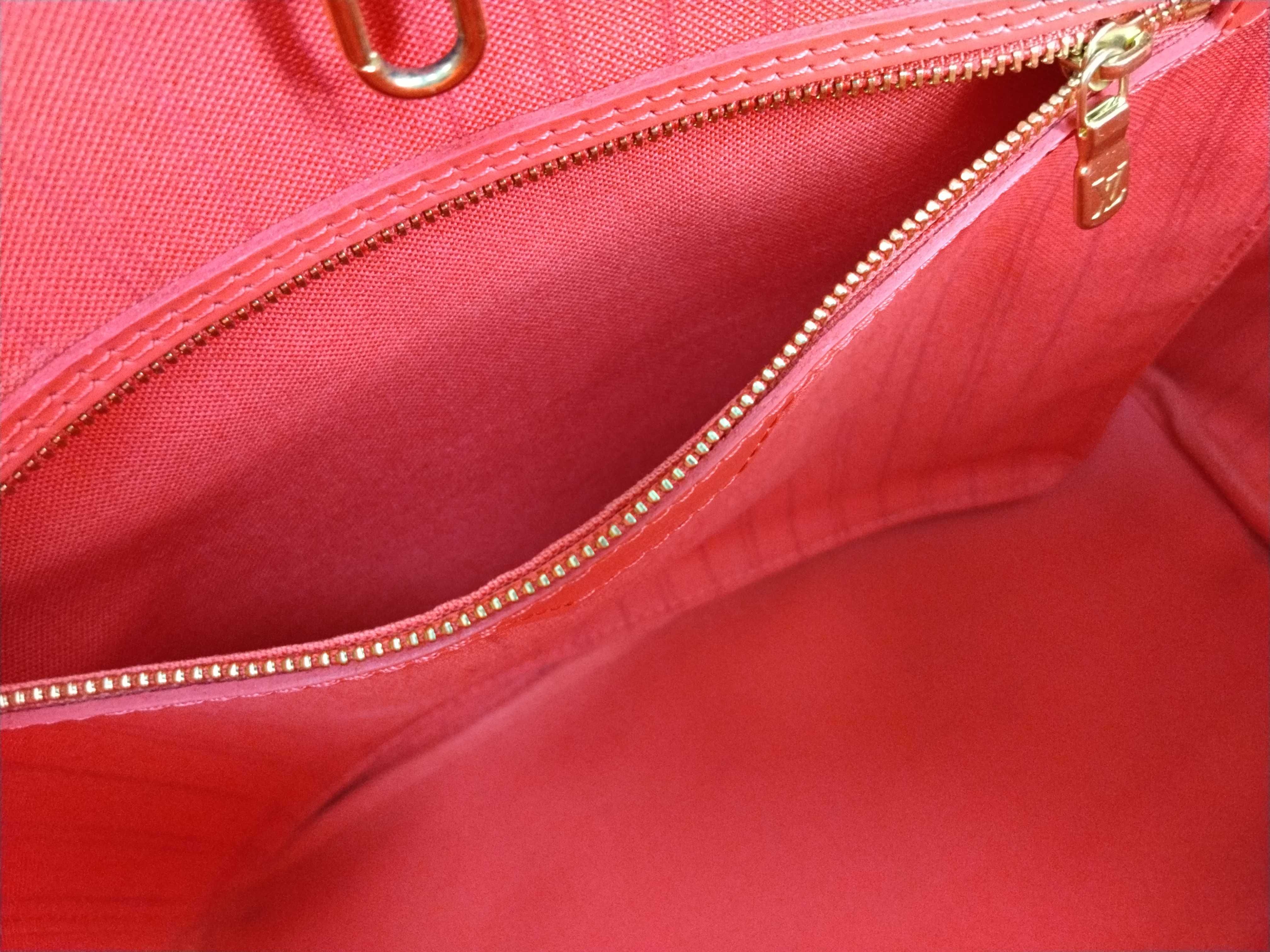 Monogram Louis Vuitton Neverfull Tote Bag — view 13