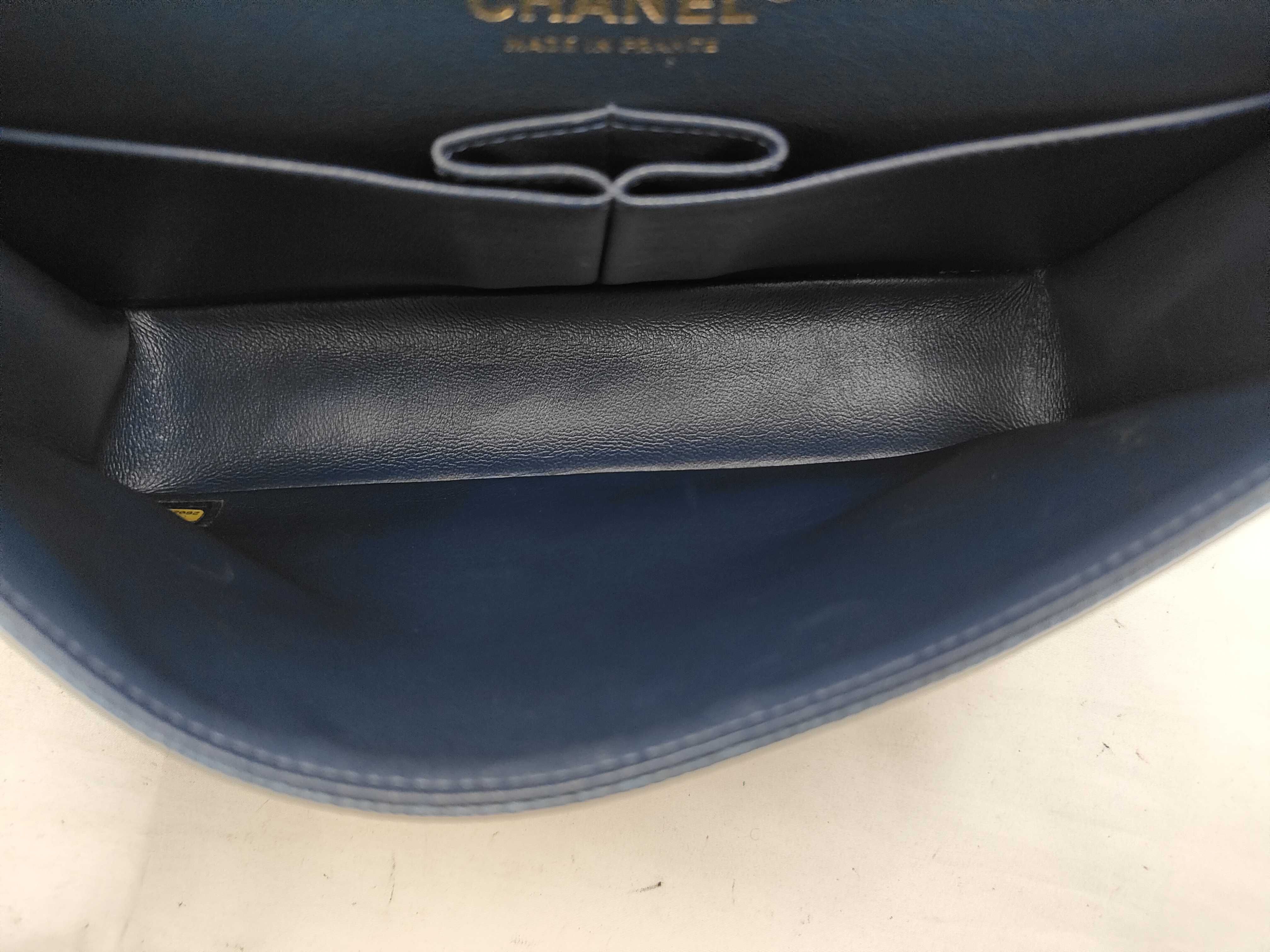 Matelassé 25 Double Flap Chain Shoulder Bag, Caviar Metallic Blue — view 8