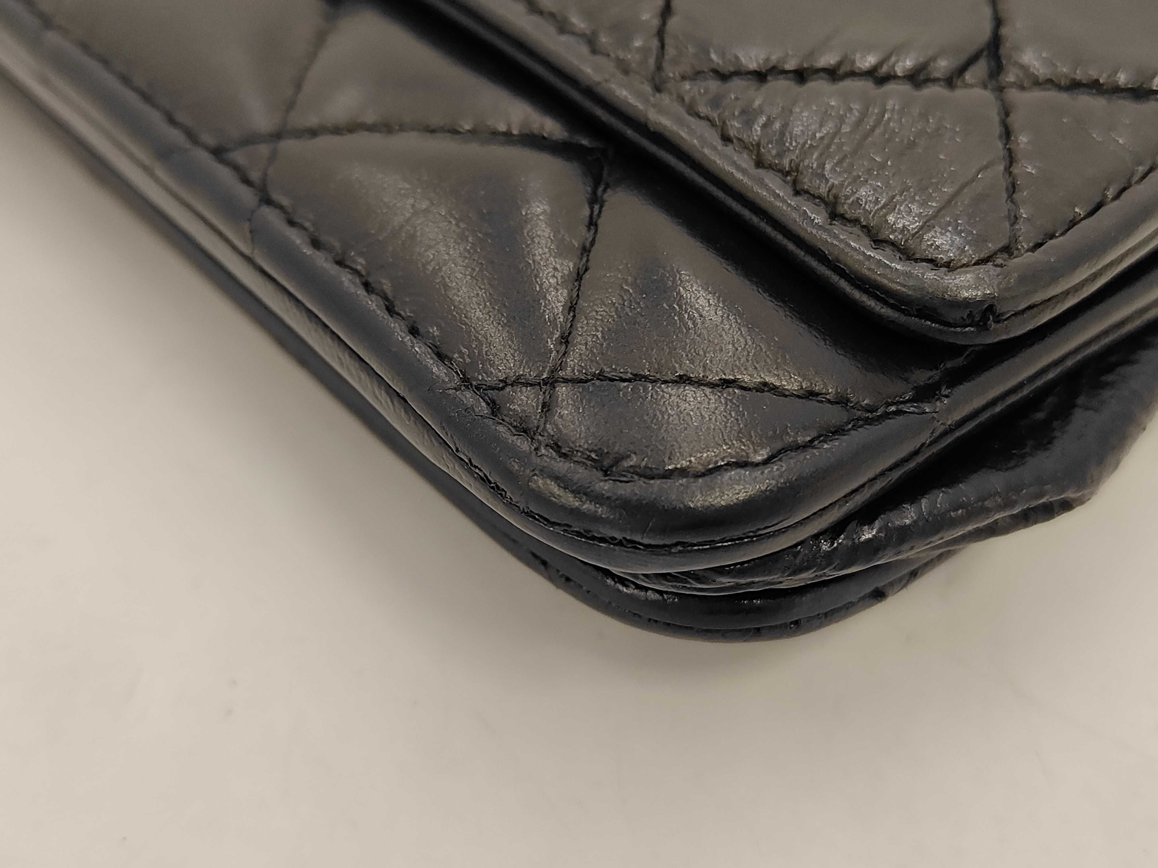 Matelassé Gold Hardware Pearl Chain Wallet Black (Serial Number 27) Shoulder Bag — view 4