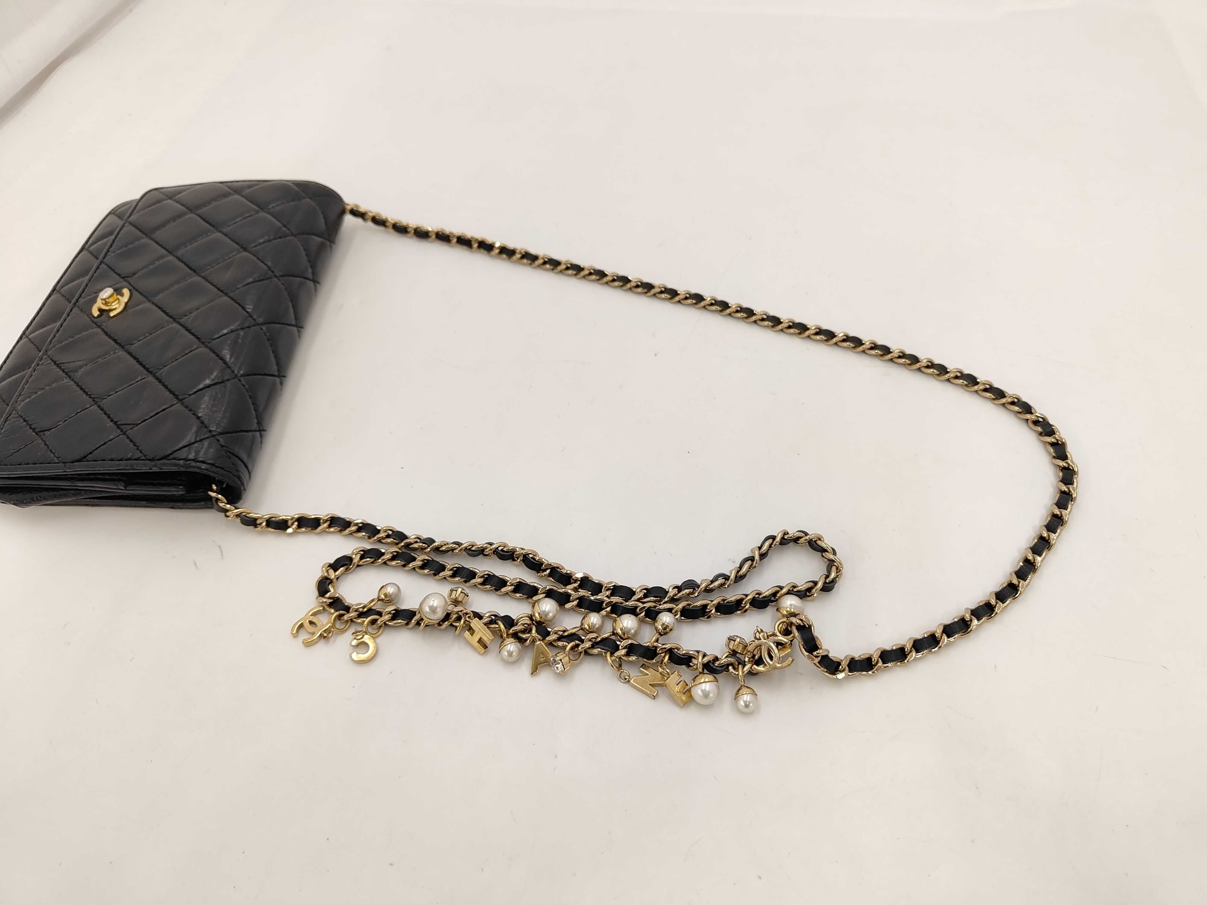 Matelassé Gold Hardware Pearl Chain Wallet Black (Serial Number 27) Shoulder Bag — view 5