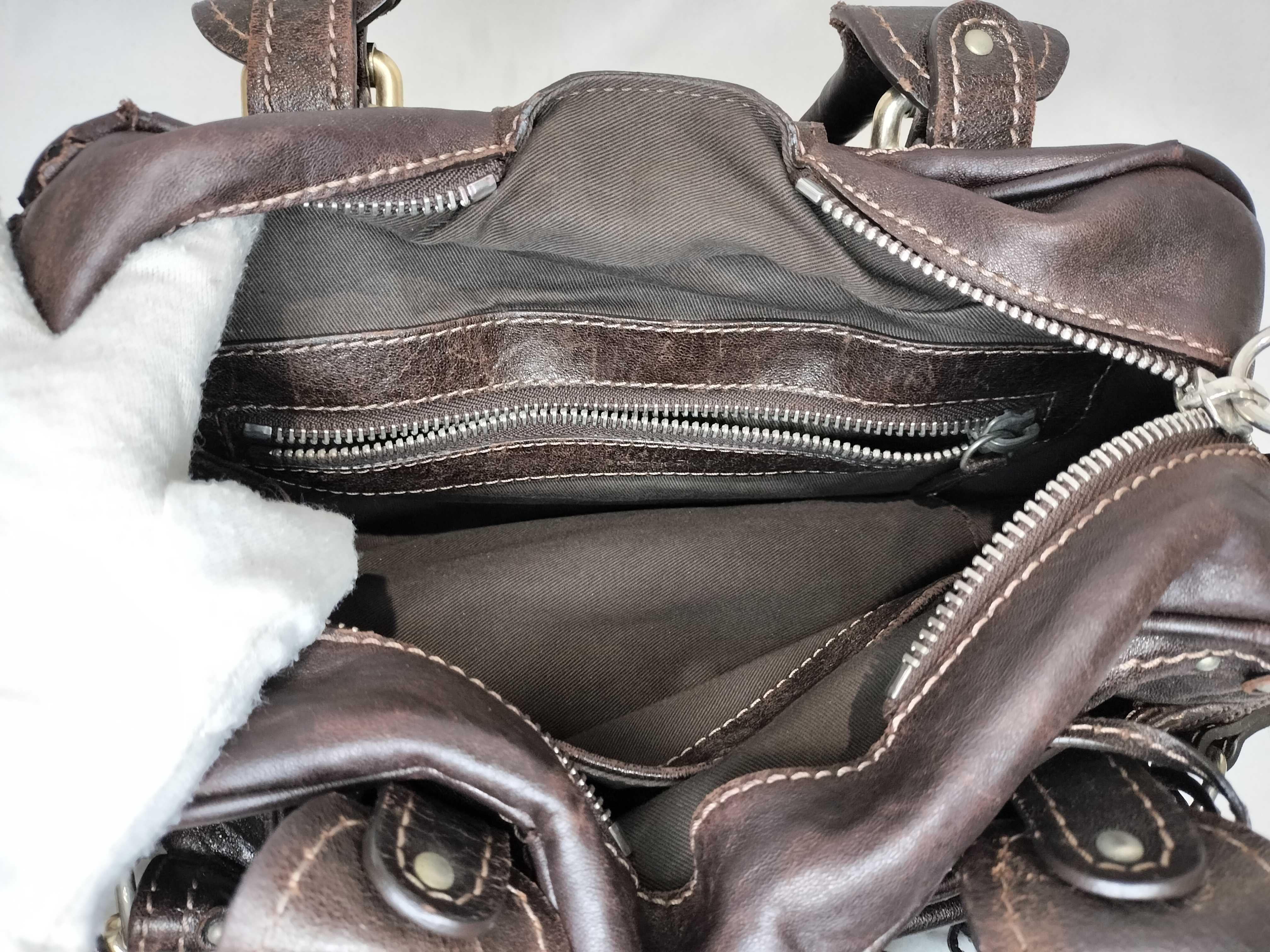 Paddington handbag with padlock and key — view 10