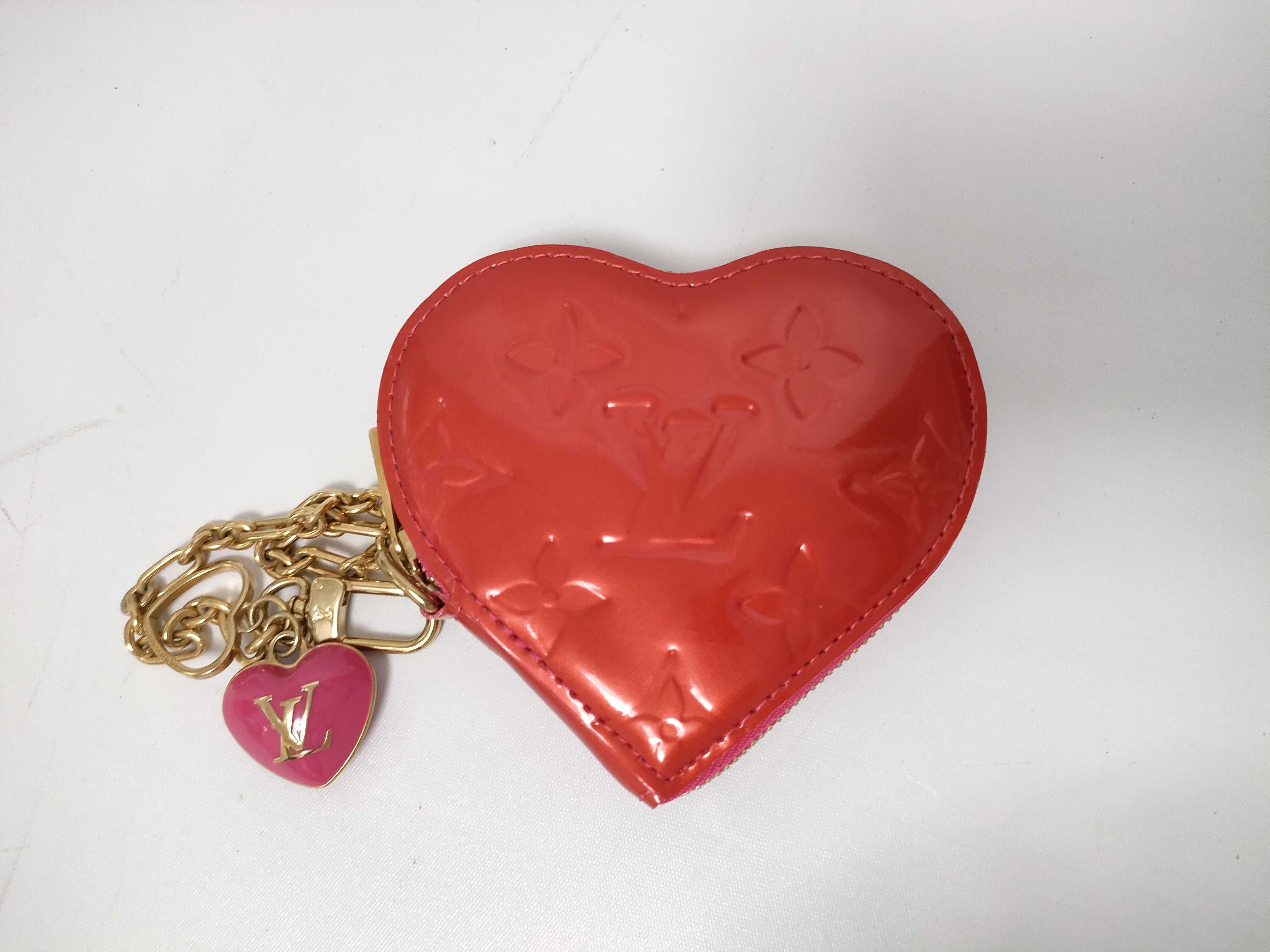 Vernis Vuitton Vernis Portemonnaie Coeur M93562 TH4078 Coin Case