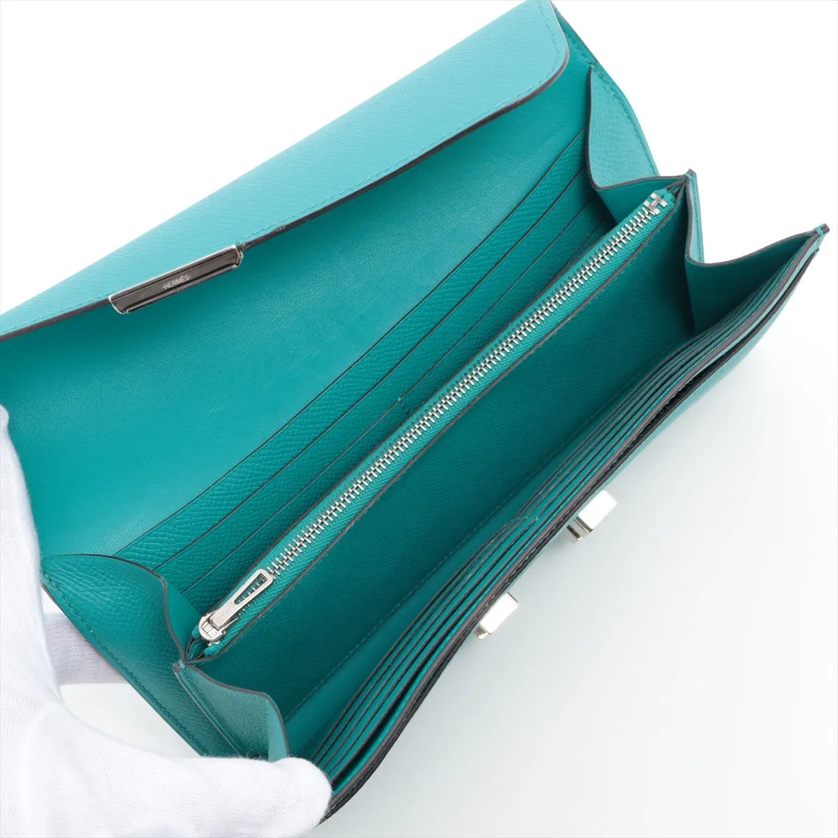Constance Long Wallet, Veau Epsom Leather, Vert Verone, Silver Hardware, X: 2016 — view 4