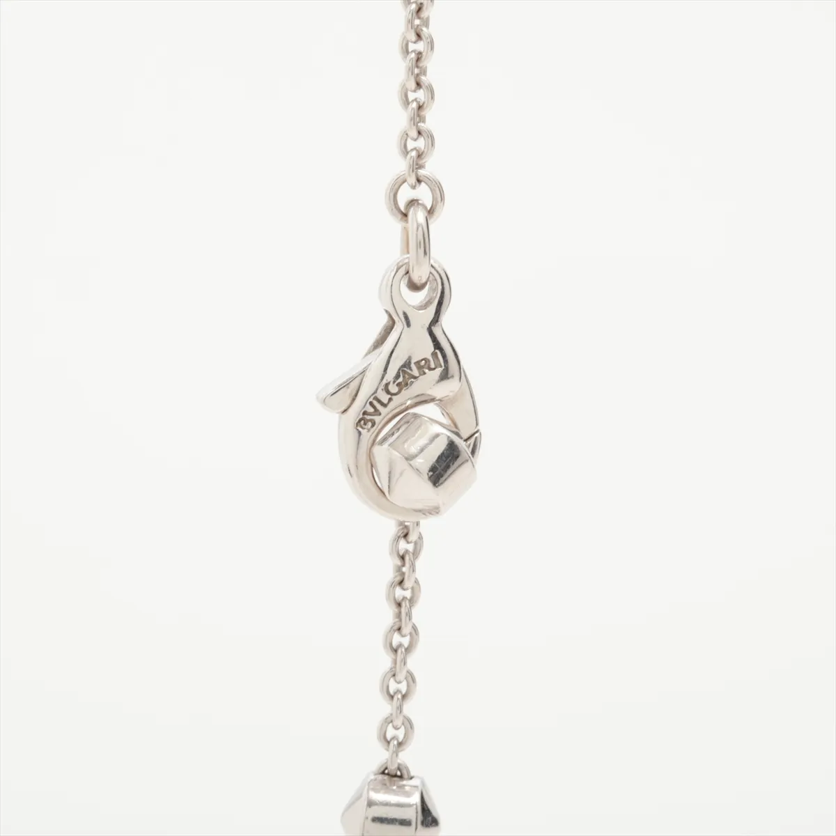 Lucia Diamond Necklace, 750 (WG), 13.2g. Minor chips on stones, — view 3