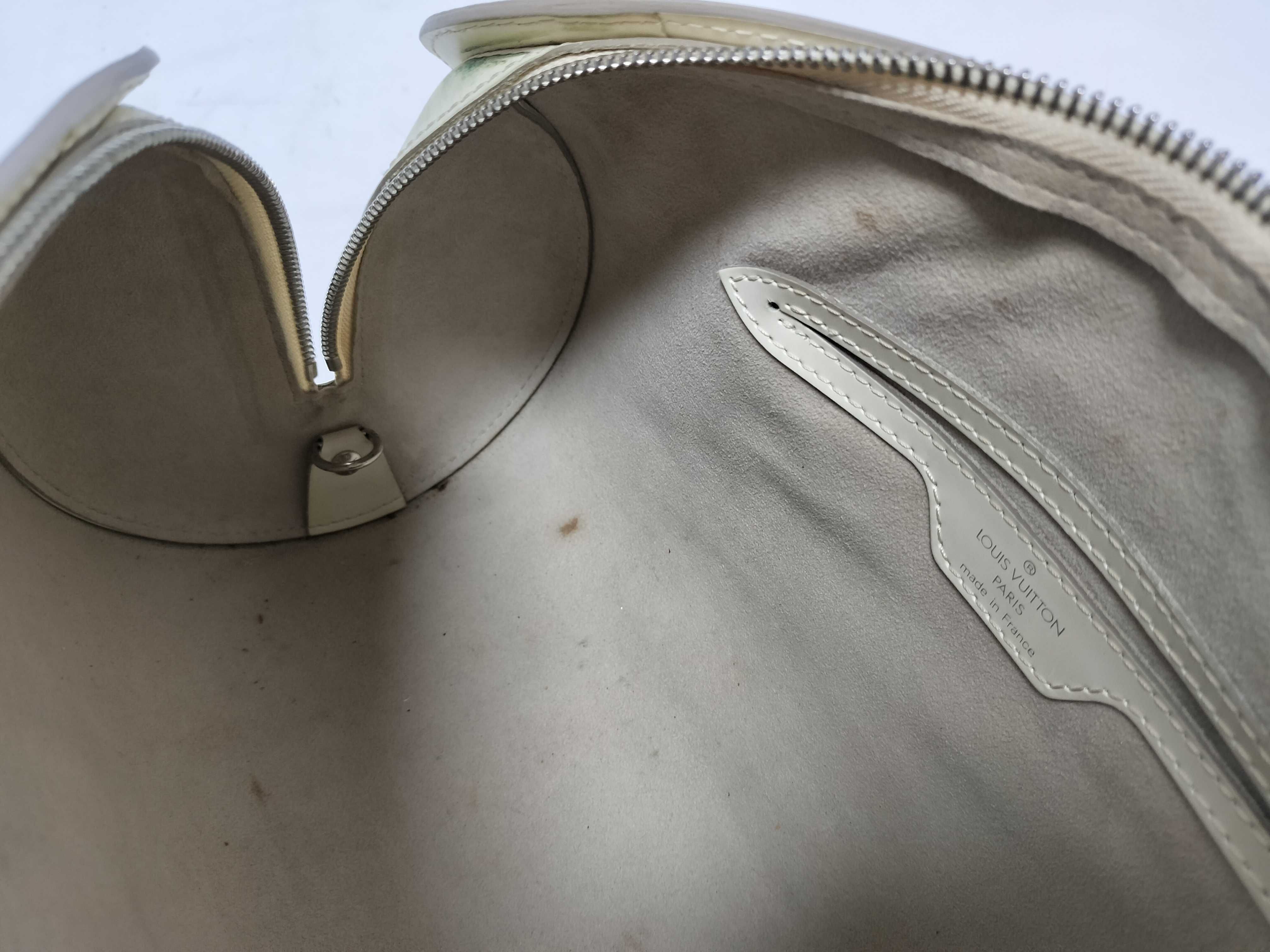 Epi / Epi / Handbag / Leather Handbag — view 13
