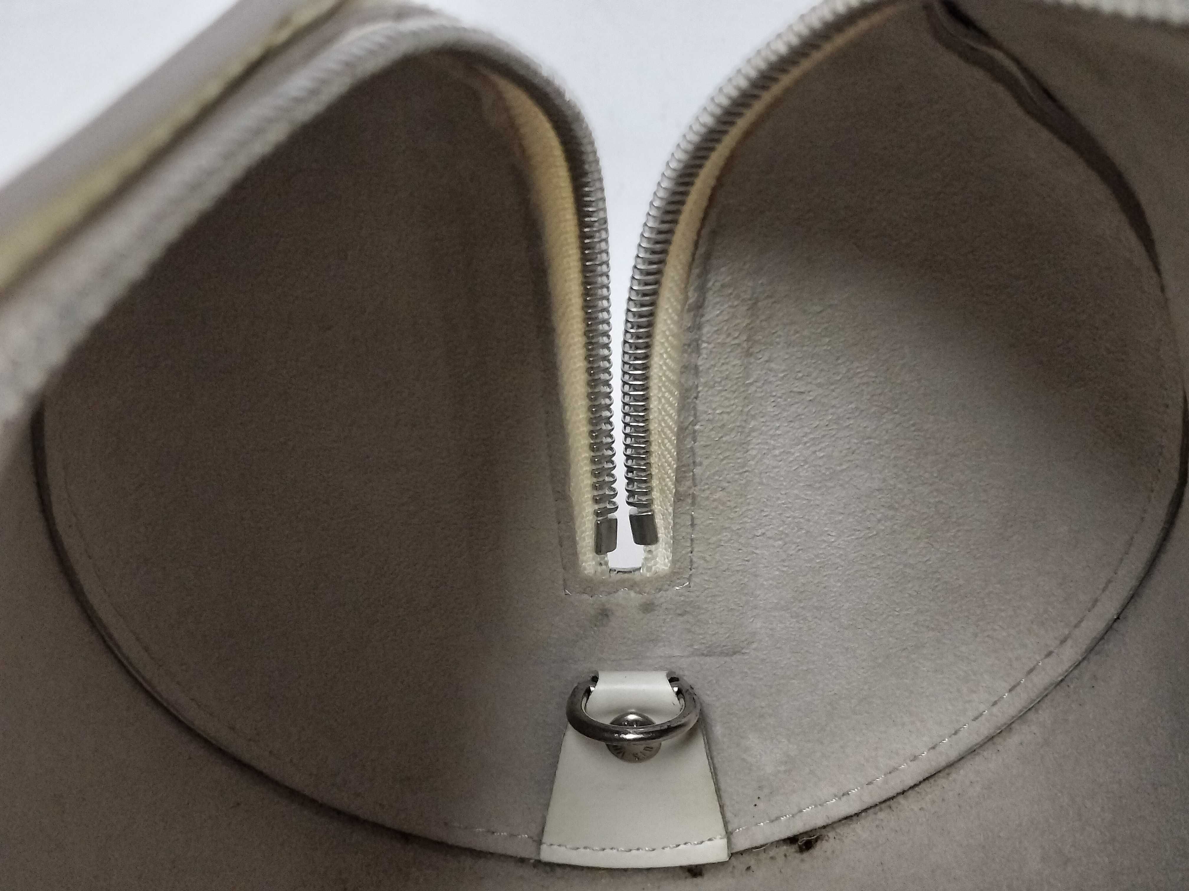 Epi / Epi / Handbag / Leather Handbag — view 14