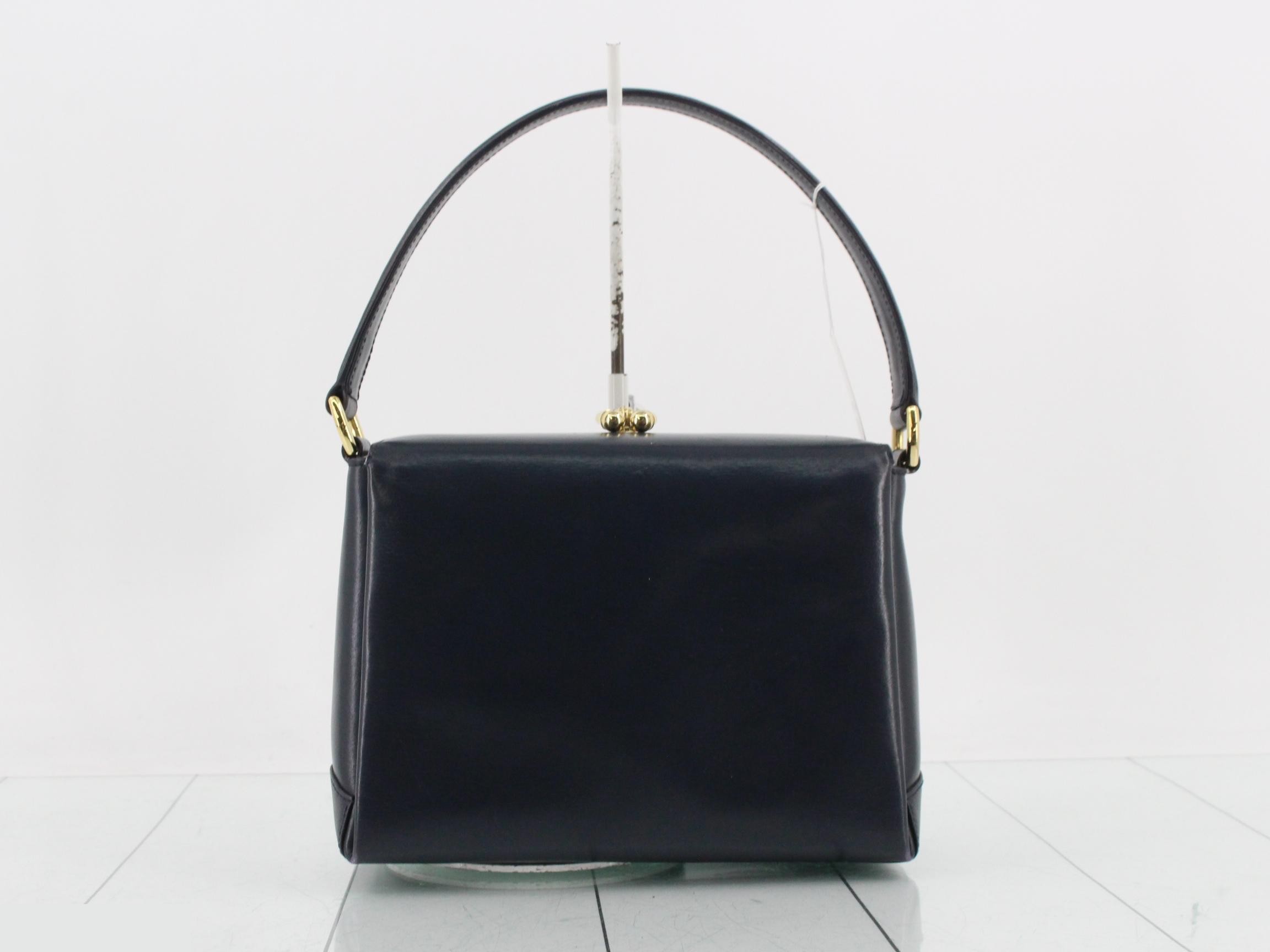 handbag — view 2