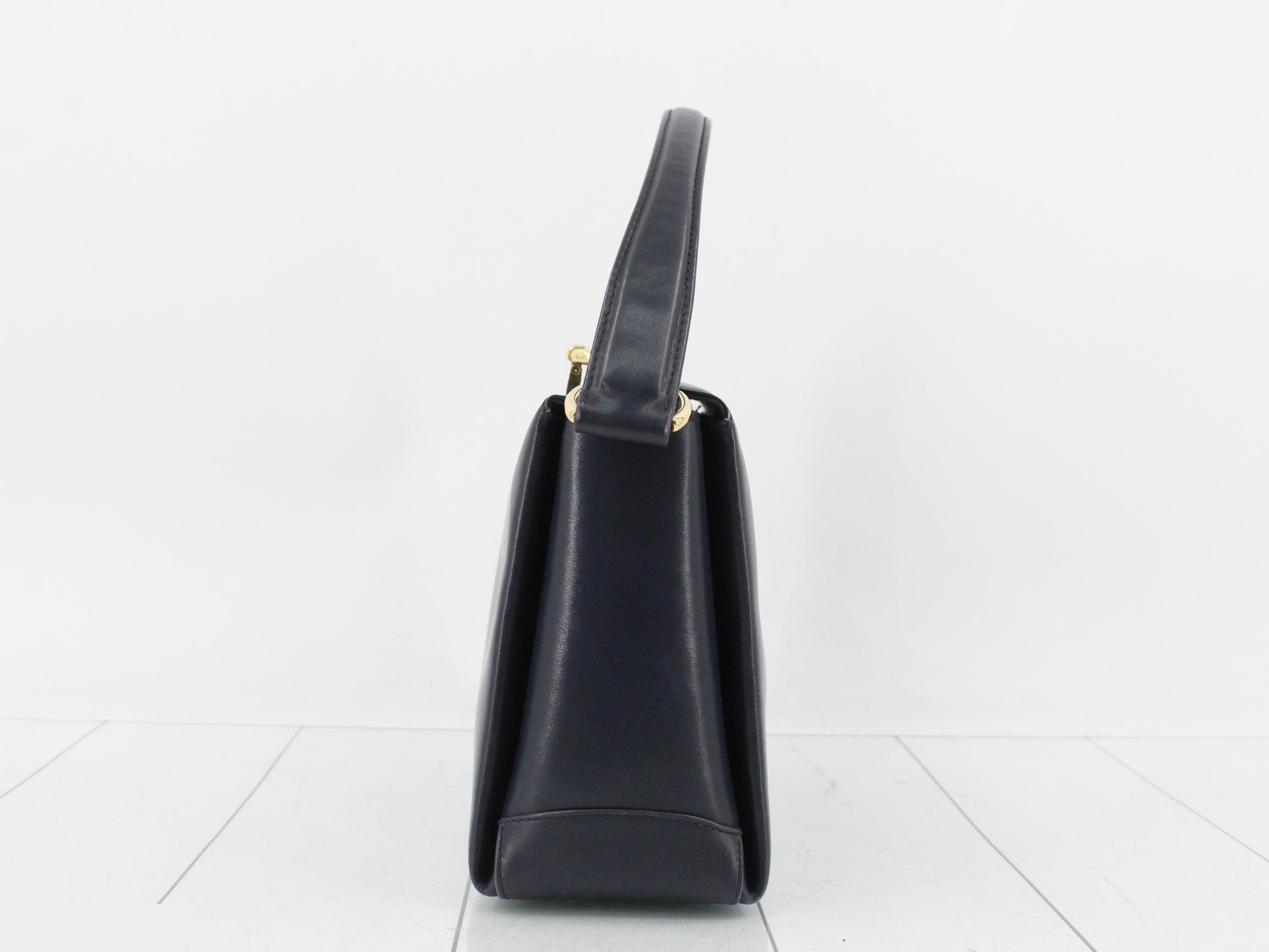 handbag — view 3