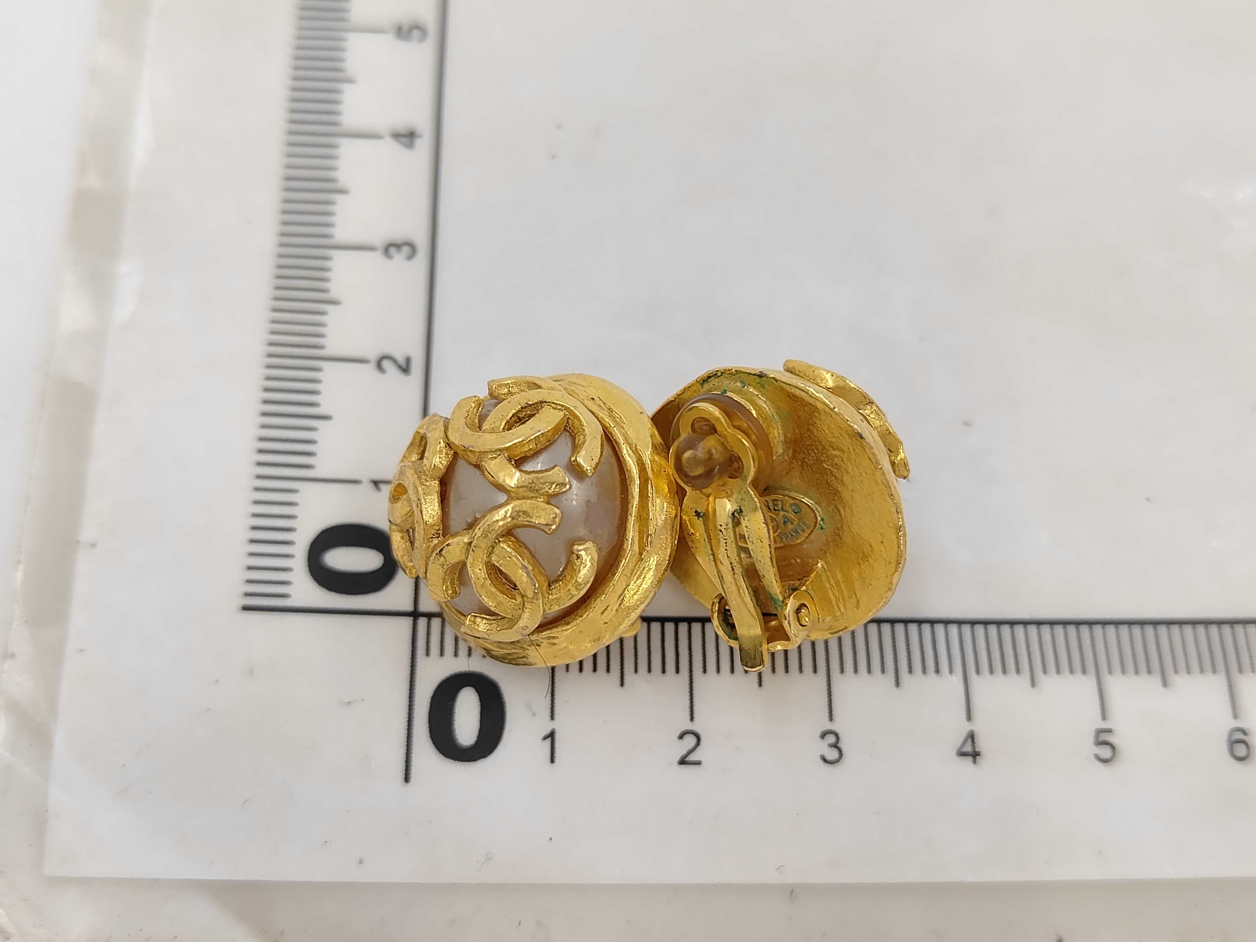 earrings — view 7