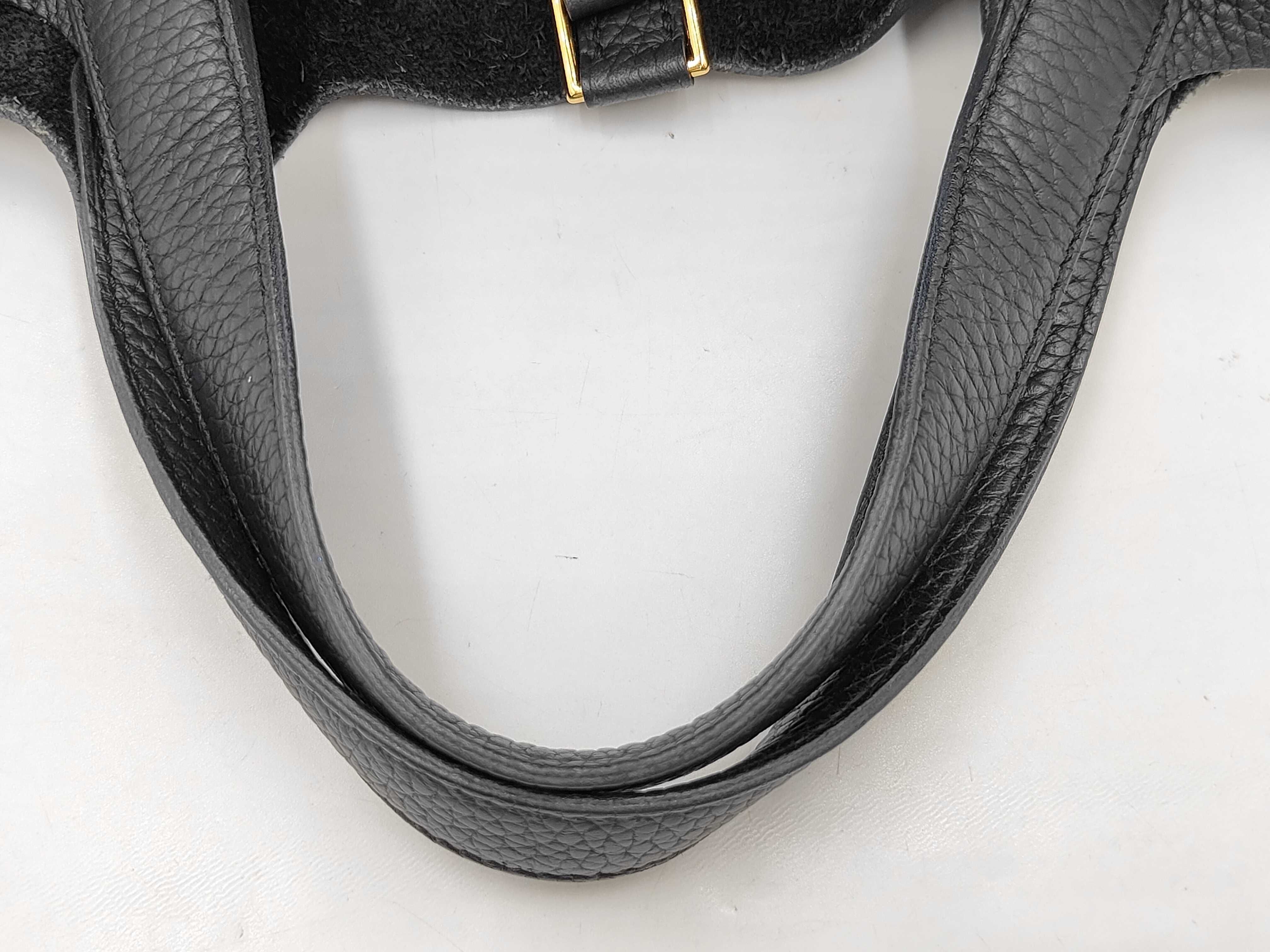 Picotin 18 Handbag, U-stamp, Gold Hardware, Padlock, Keys x2 — view 3
