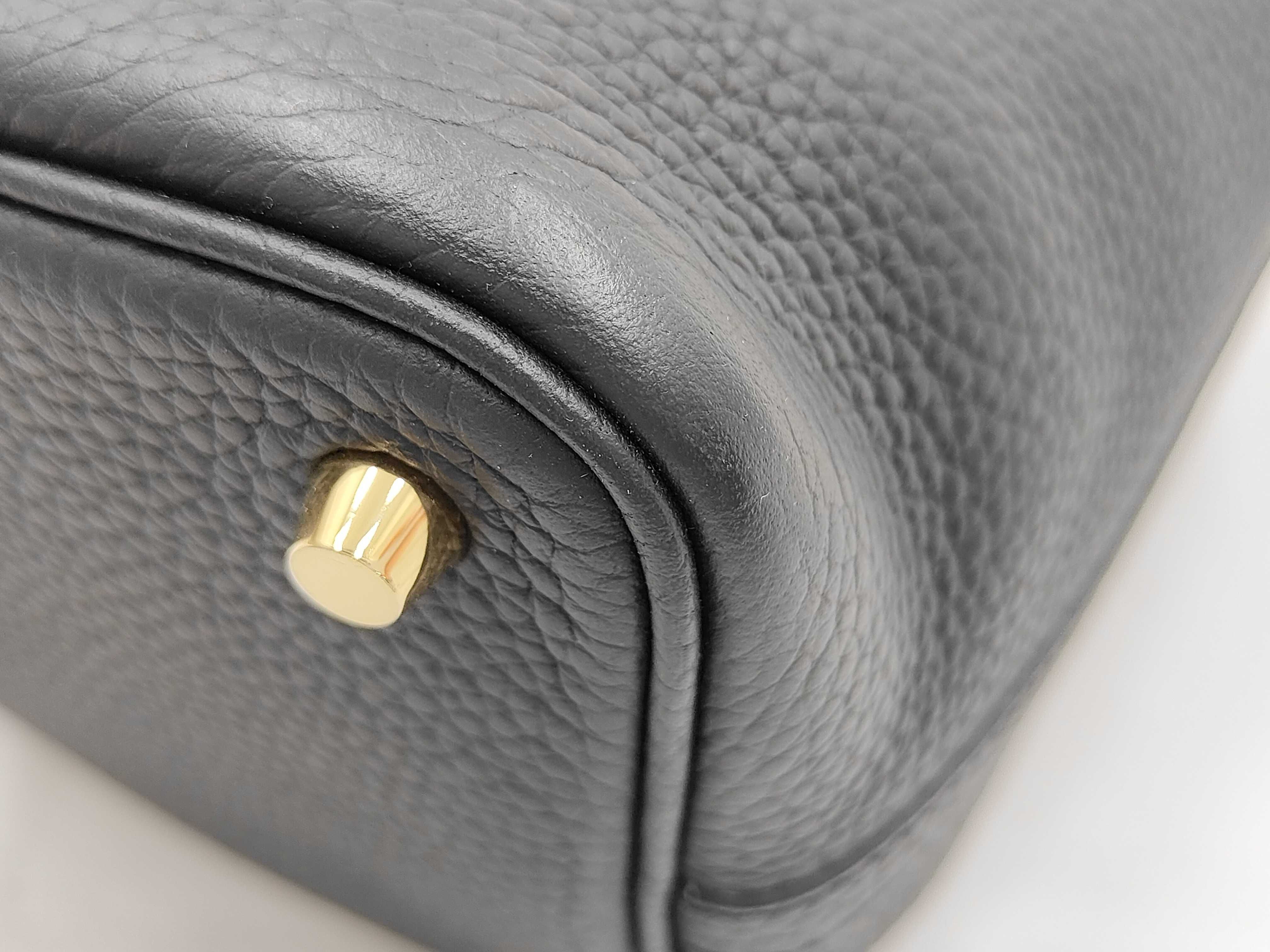 Picotin 18 Handbag, U-stamp, Gold Hardware, Padlock, Keys x2 — view 7