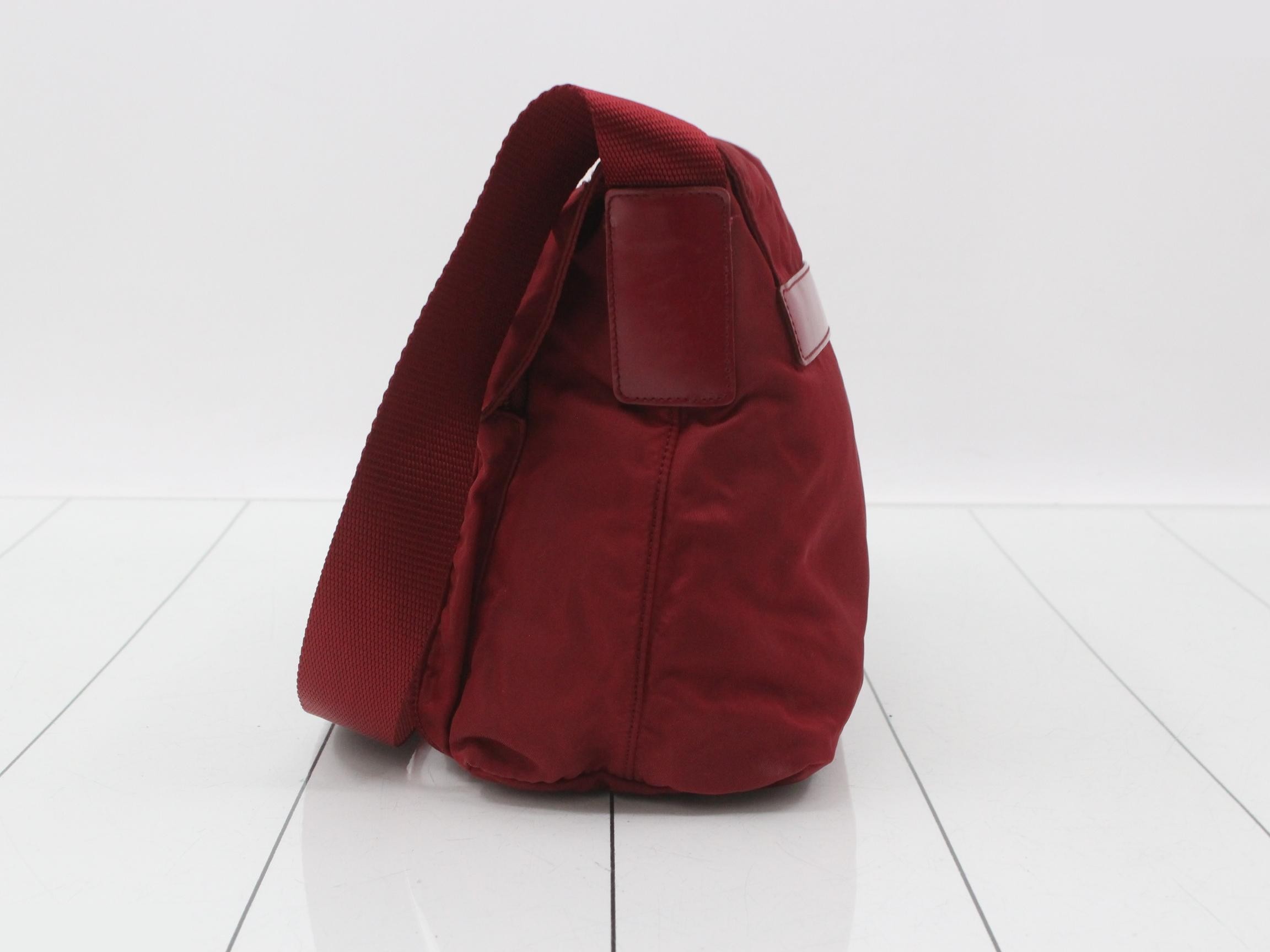 shoulder bag, red — view 3