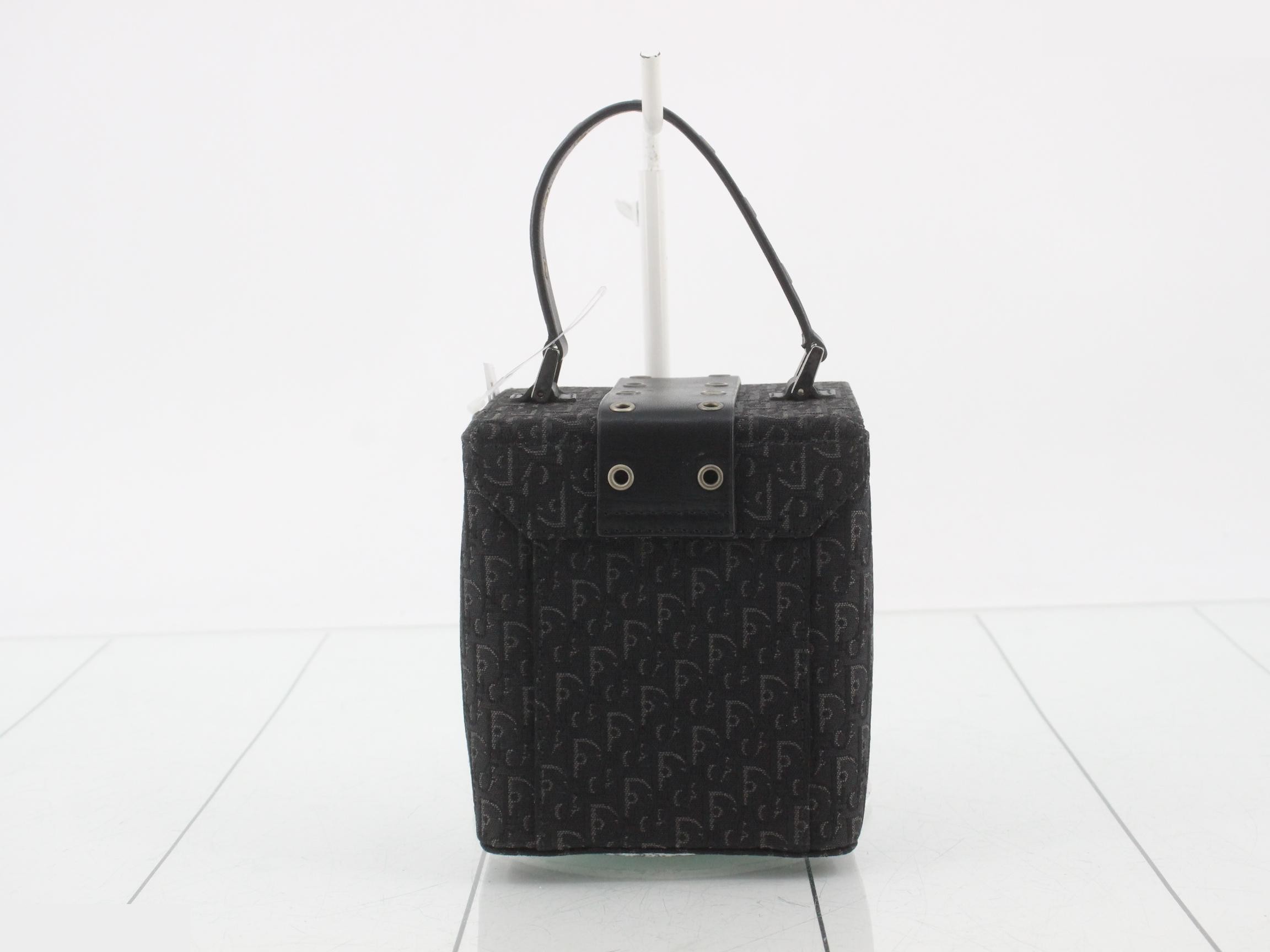 Trotter Street Chic Handbag — view 2