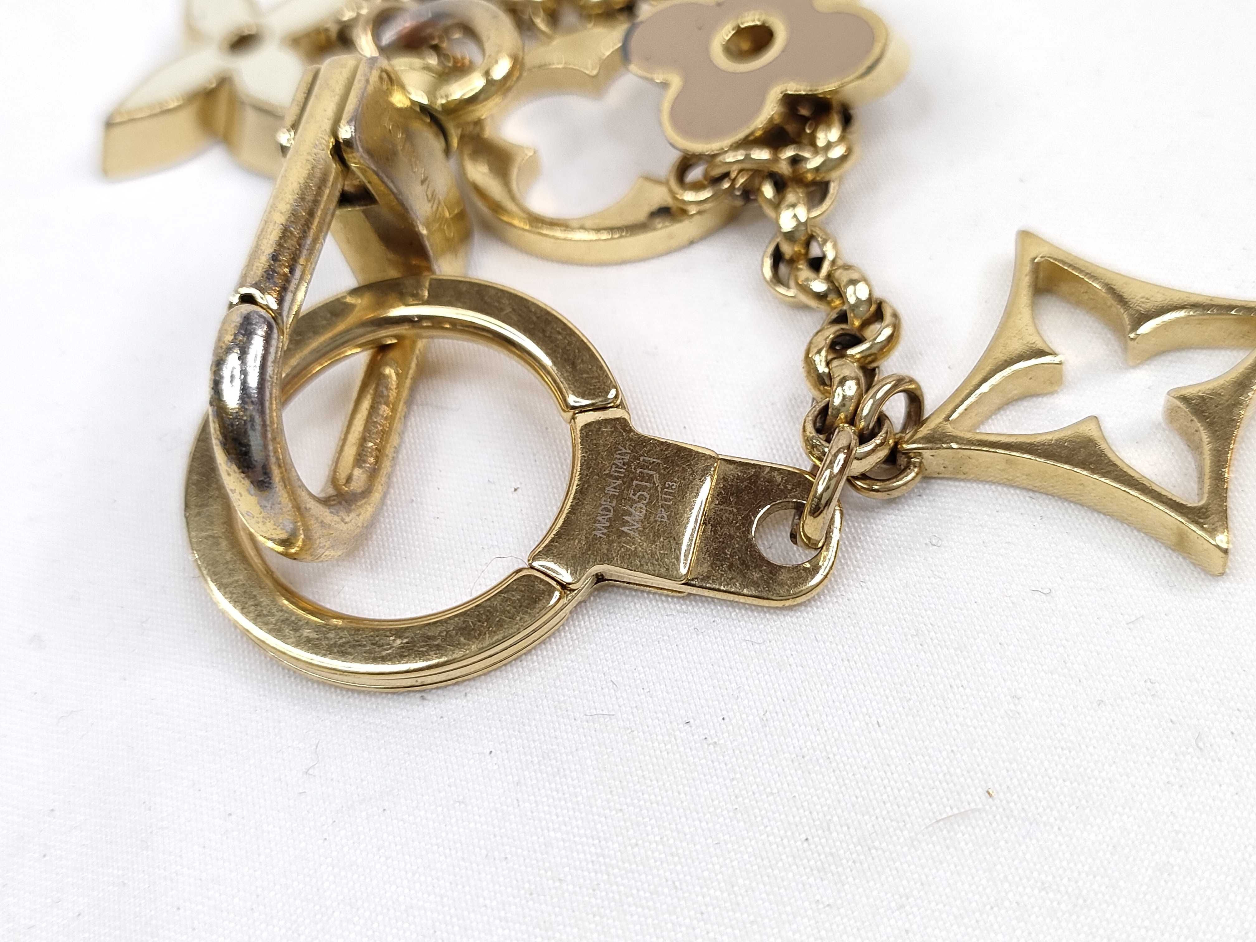 Monogram Louis Vuitton Fleur de Monogram Keychain Key Case — view 5