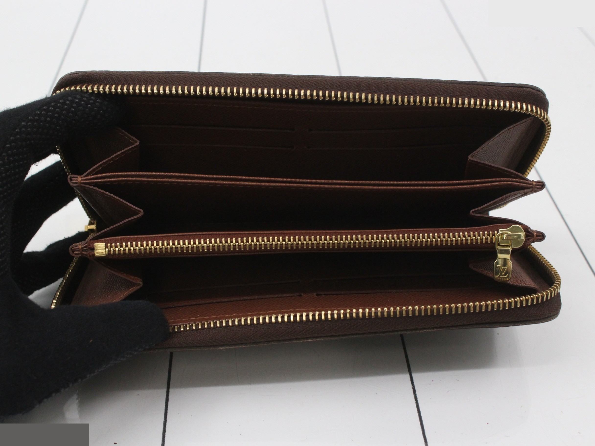 Monogram Zippy Wallet — view 4