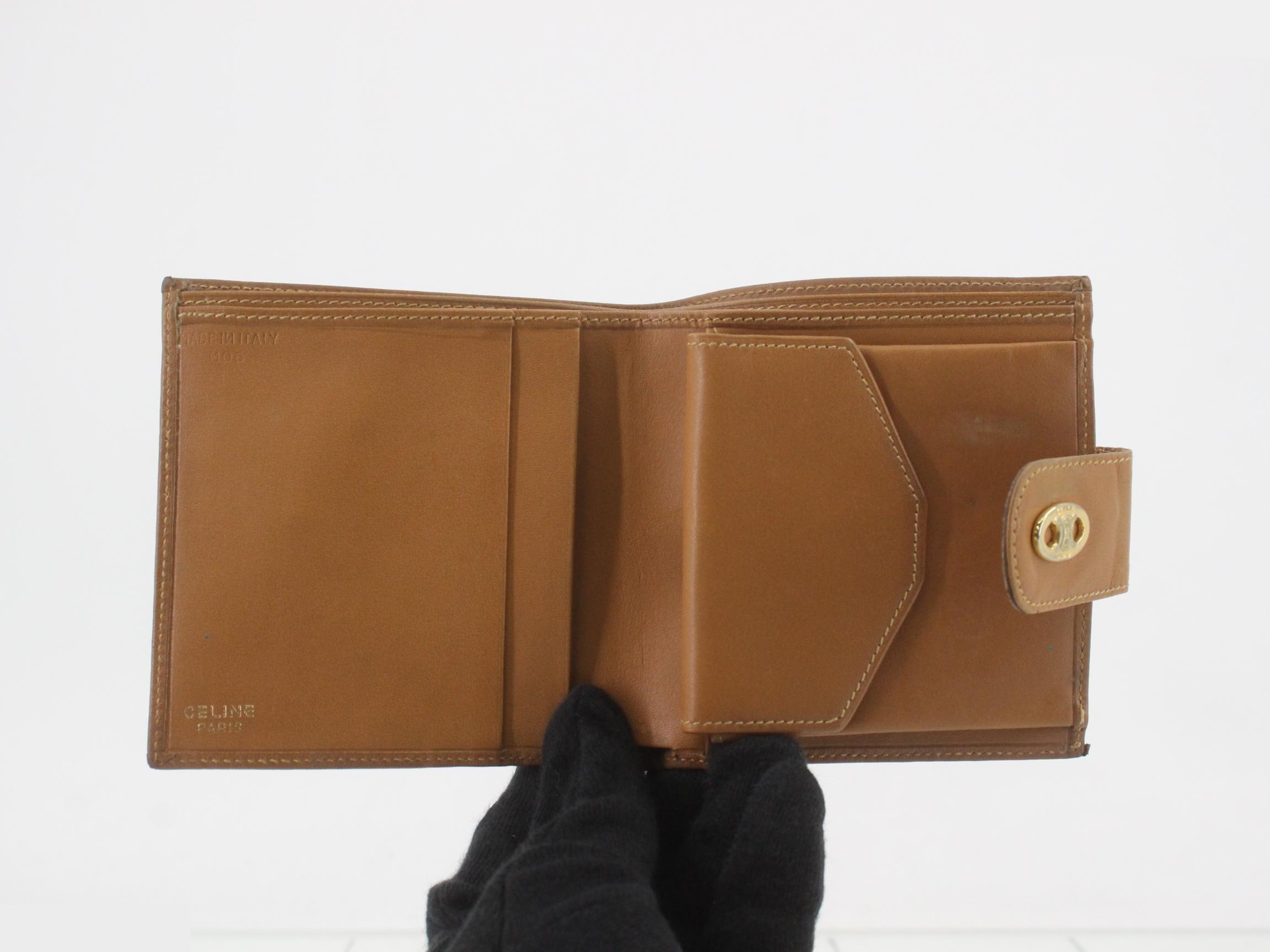 Other lines: Bags and Wallets — view 4
