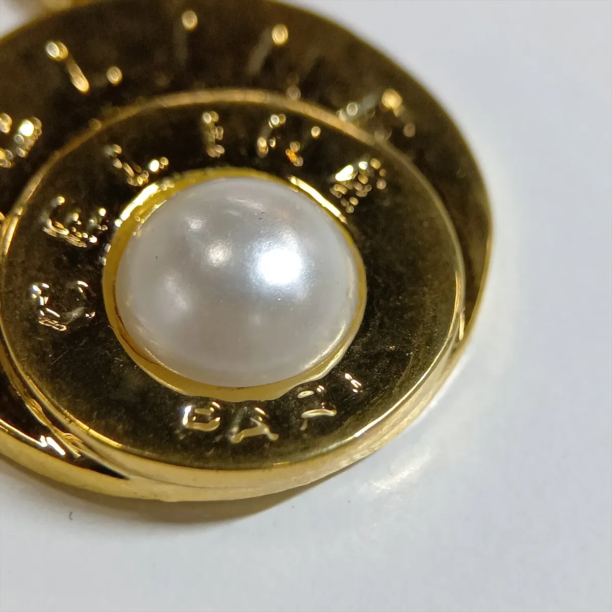 Double Circle Necklace, GP x Faux Pearl, Gold. — view 8