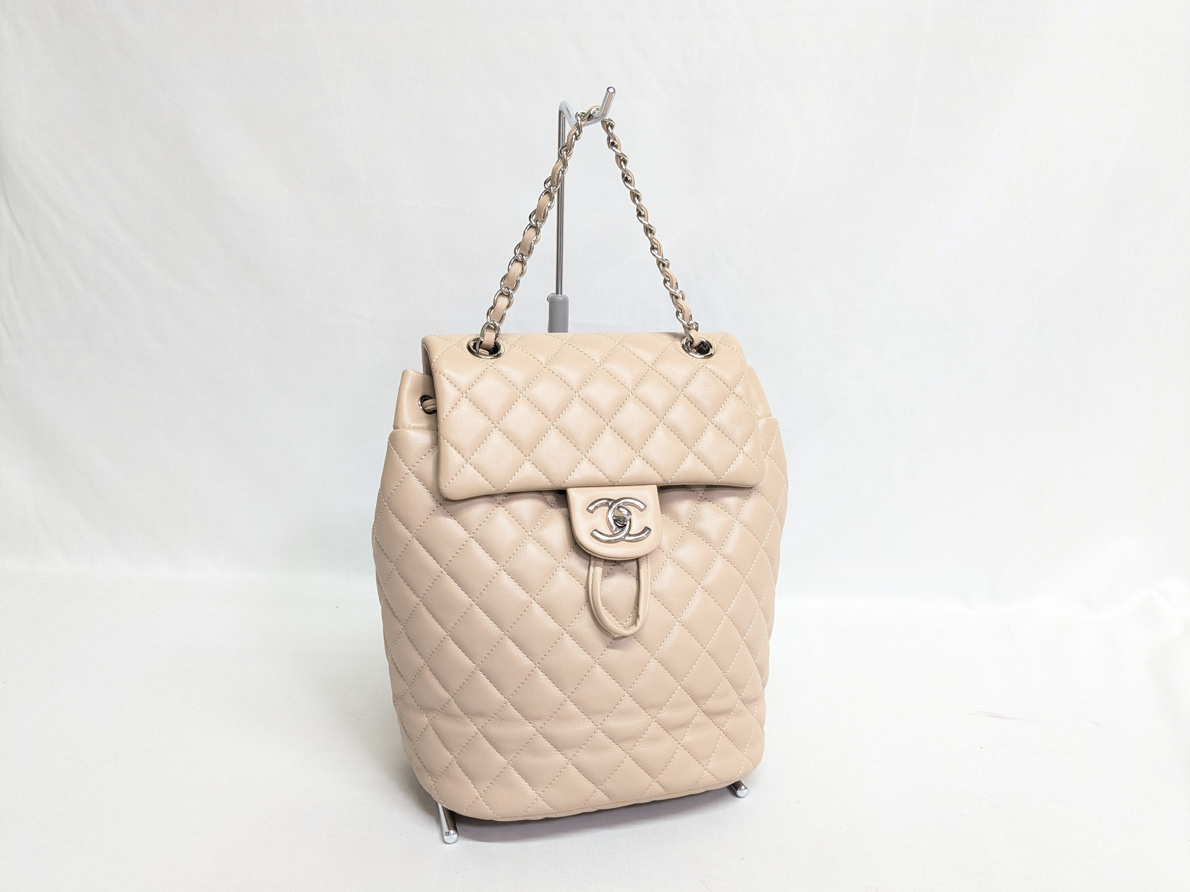 Lambskin Matelassé Backpack with Seal and Guarantee Card (Item No. 22277421) — view 2