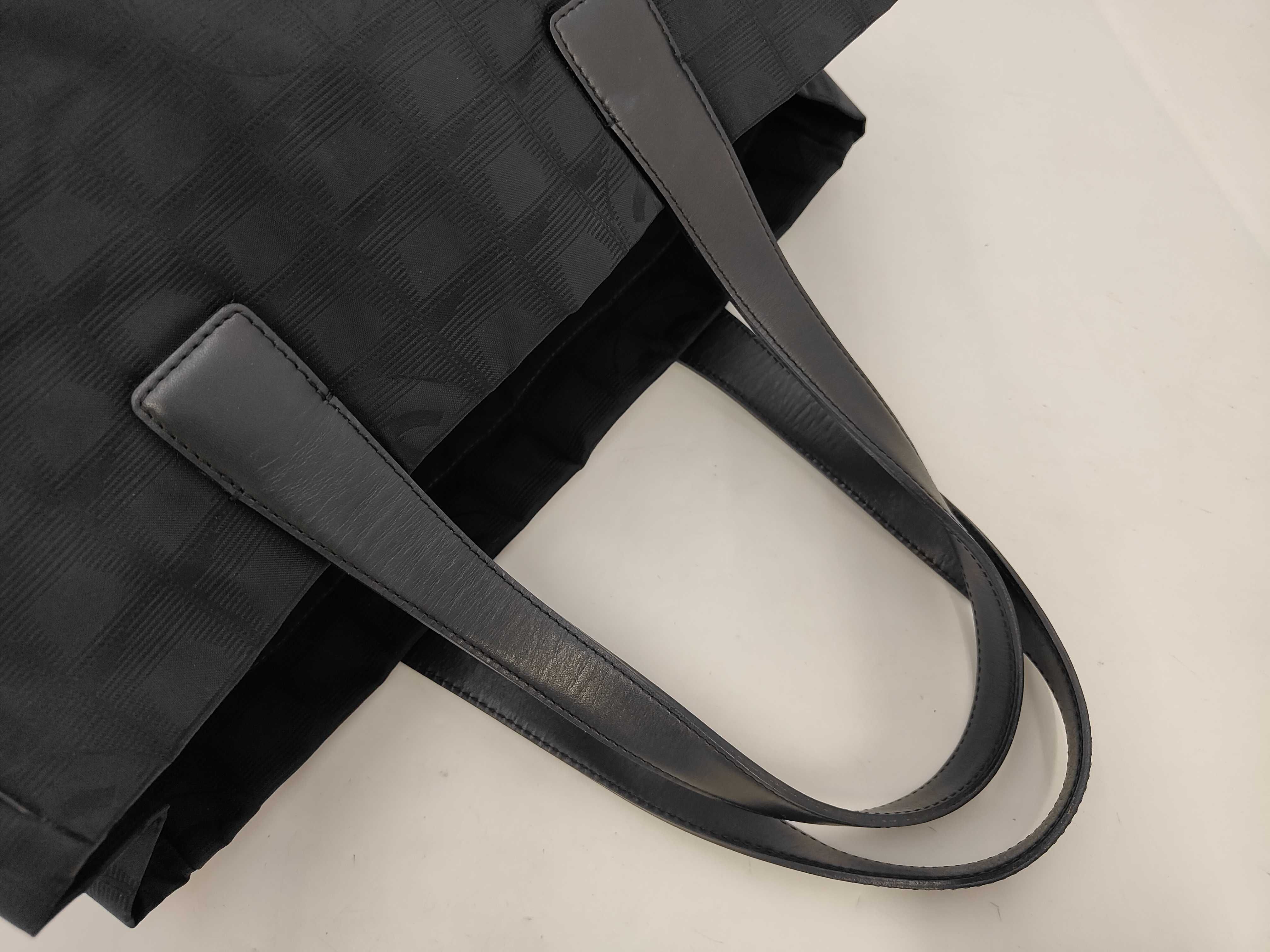 New Travel Tote Bag, Black, Series 8, Item Number 8375371 — view 5