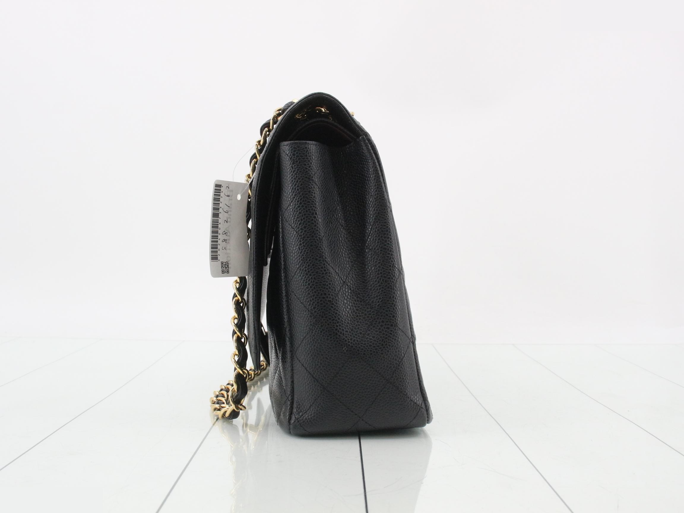 Caviar Skin Matelassé 34 Maxi Double Flap, No. 15 — view 3
