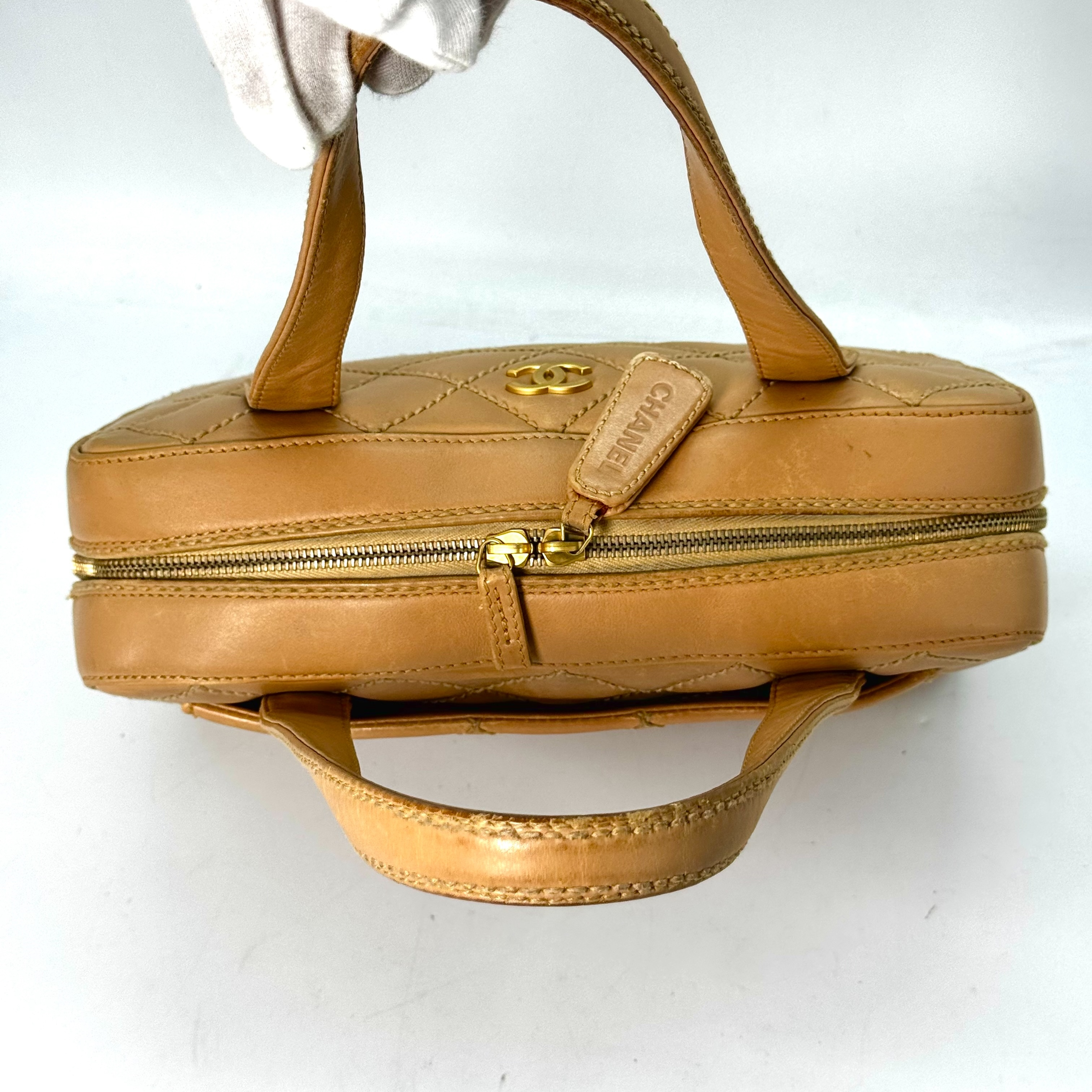 Wild Stitch / 8880240 / Handbag / Leather Handbag Beige Handbag — view 3
