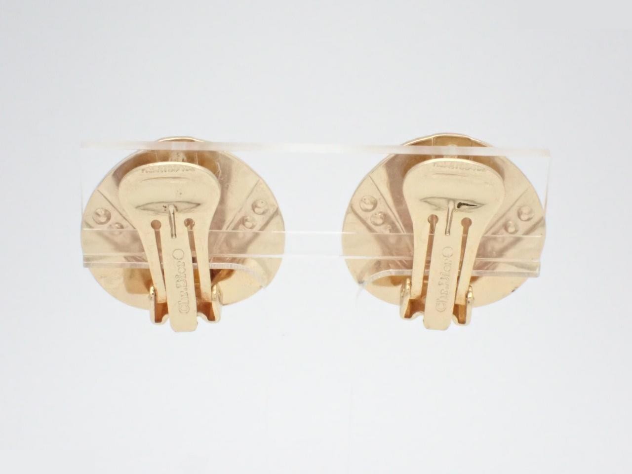 Other lines: Precious metals, earrings, shell, rhinestone, gold — view 2