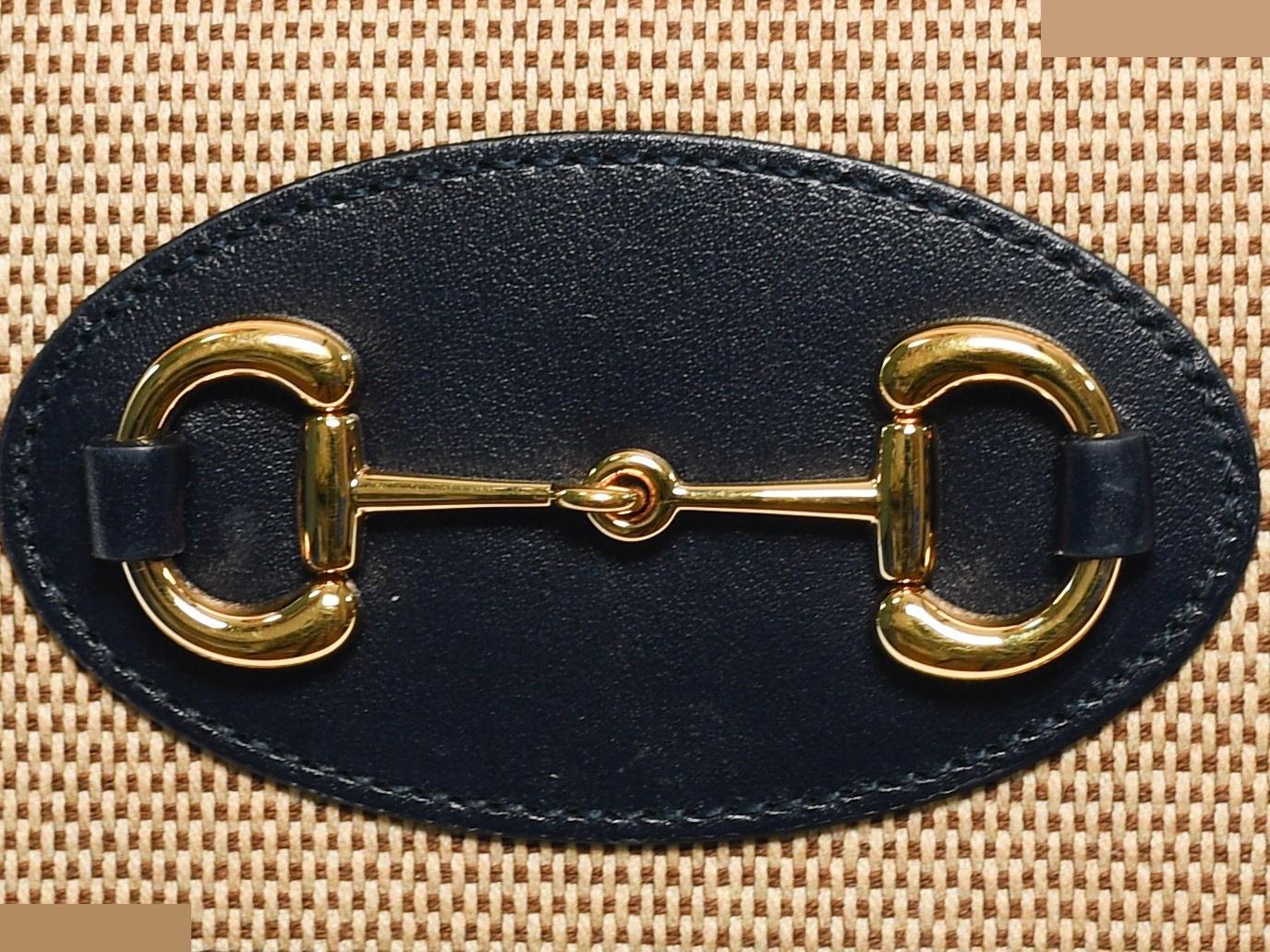 Comes with box and dust bag. Gucci Horsebit bi-fold wallet 621887 — view 11