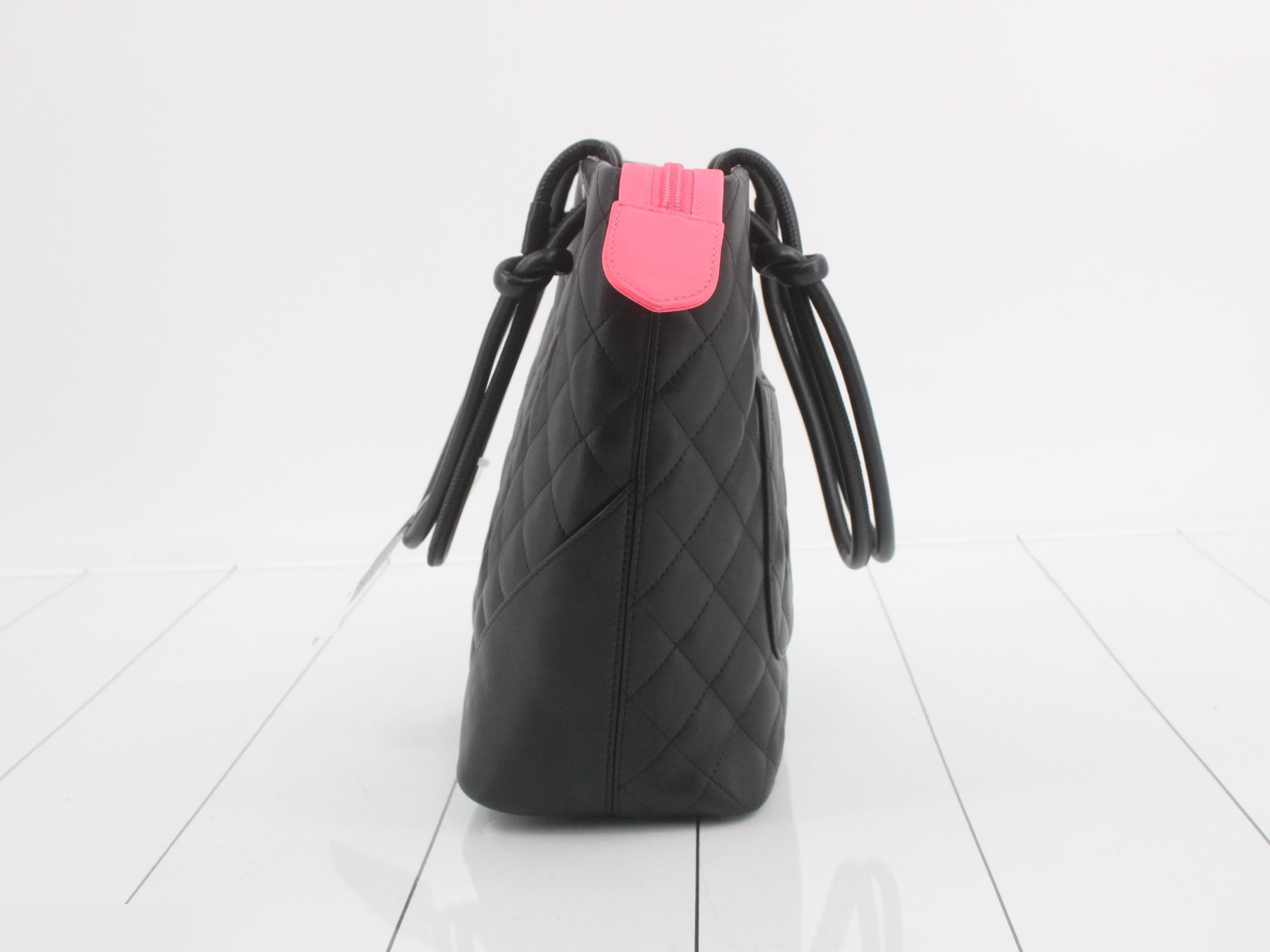 Medium tote bag, black, with sticker, item number 9. — view 3