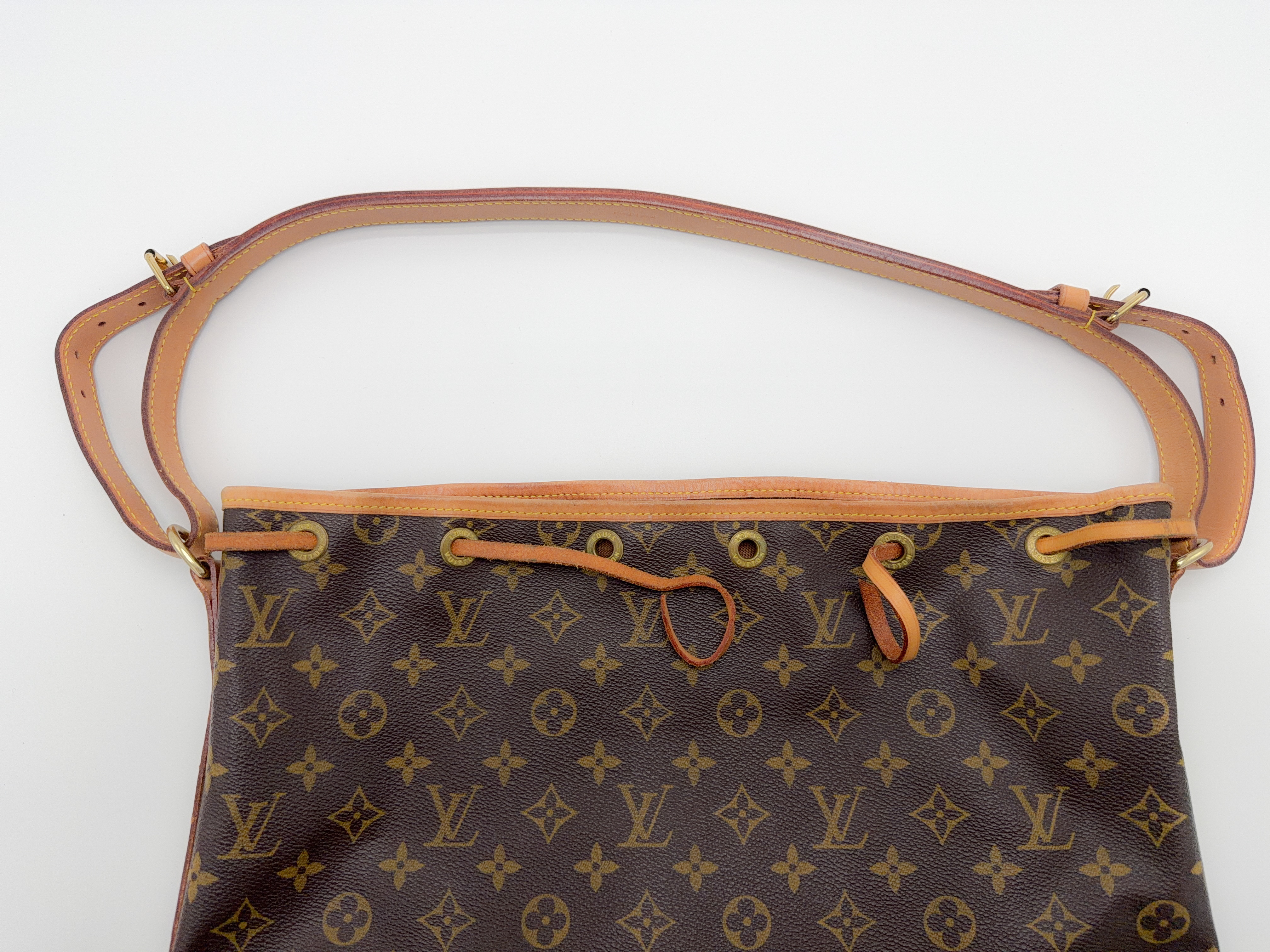 Monogram M42224 Noe AR0021 Shoulder Bag — view 7
