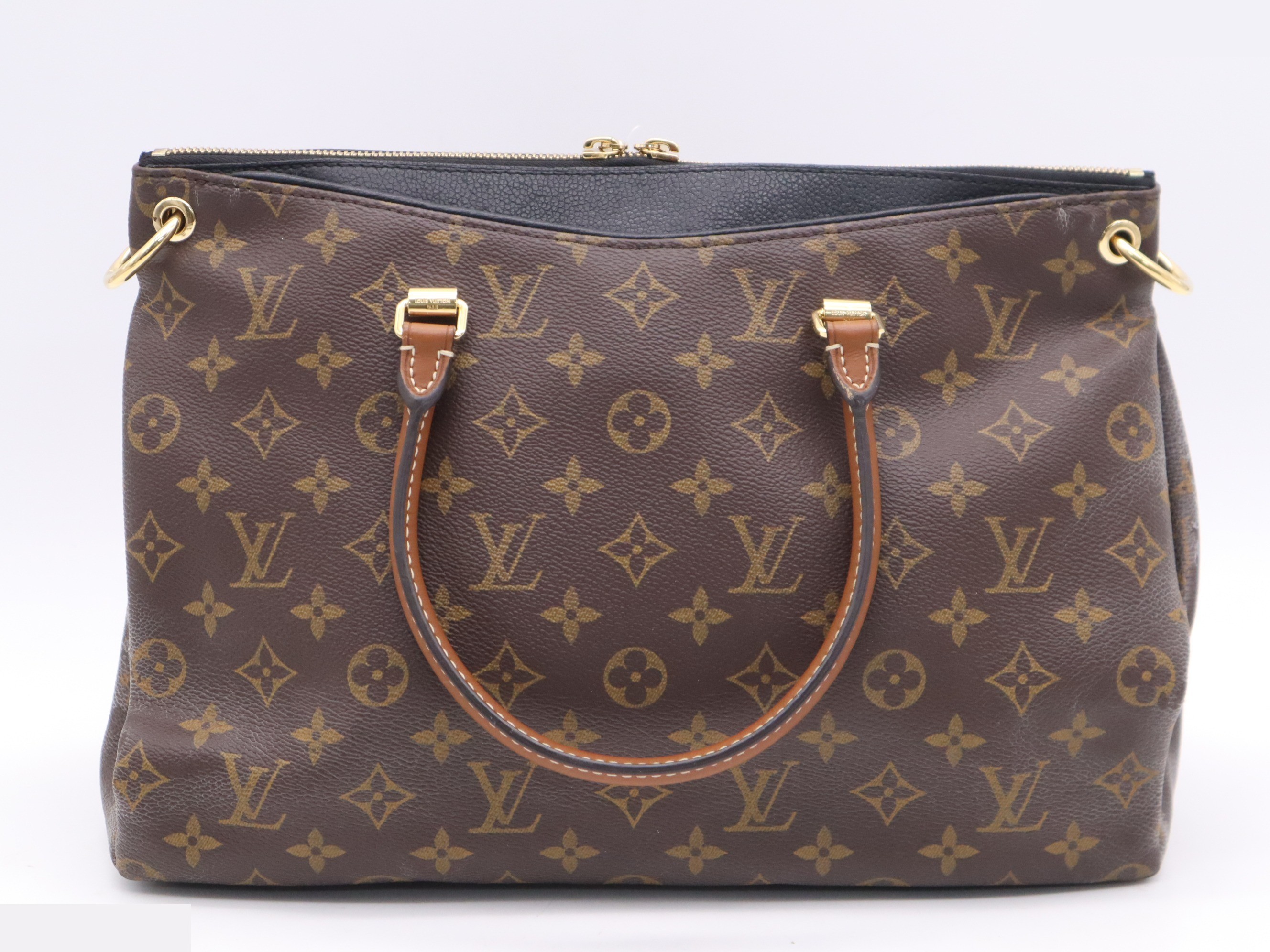 Pallas Noir with shoulder strap — view 2