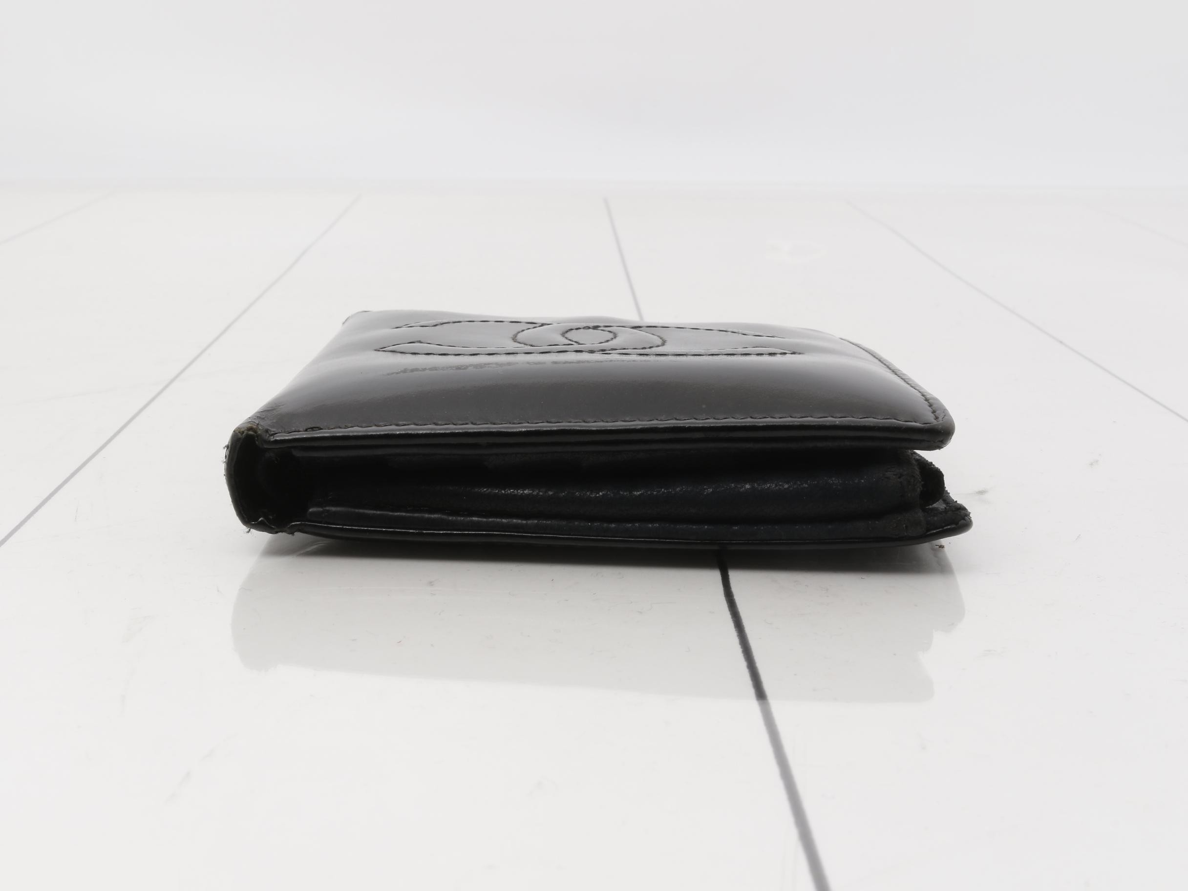 bi-fold wallet — view 3