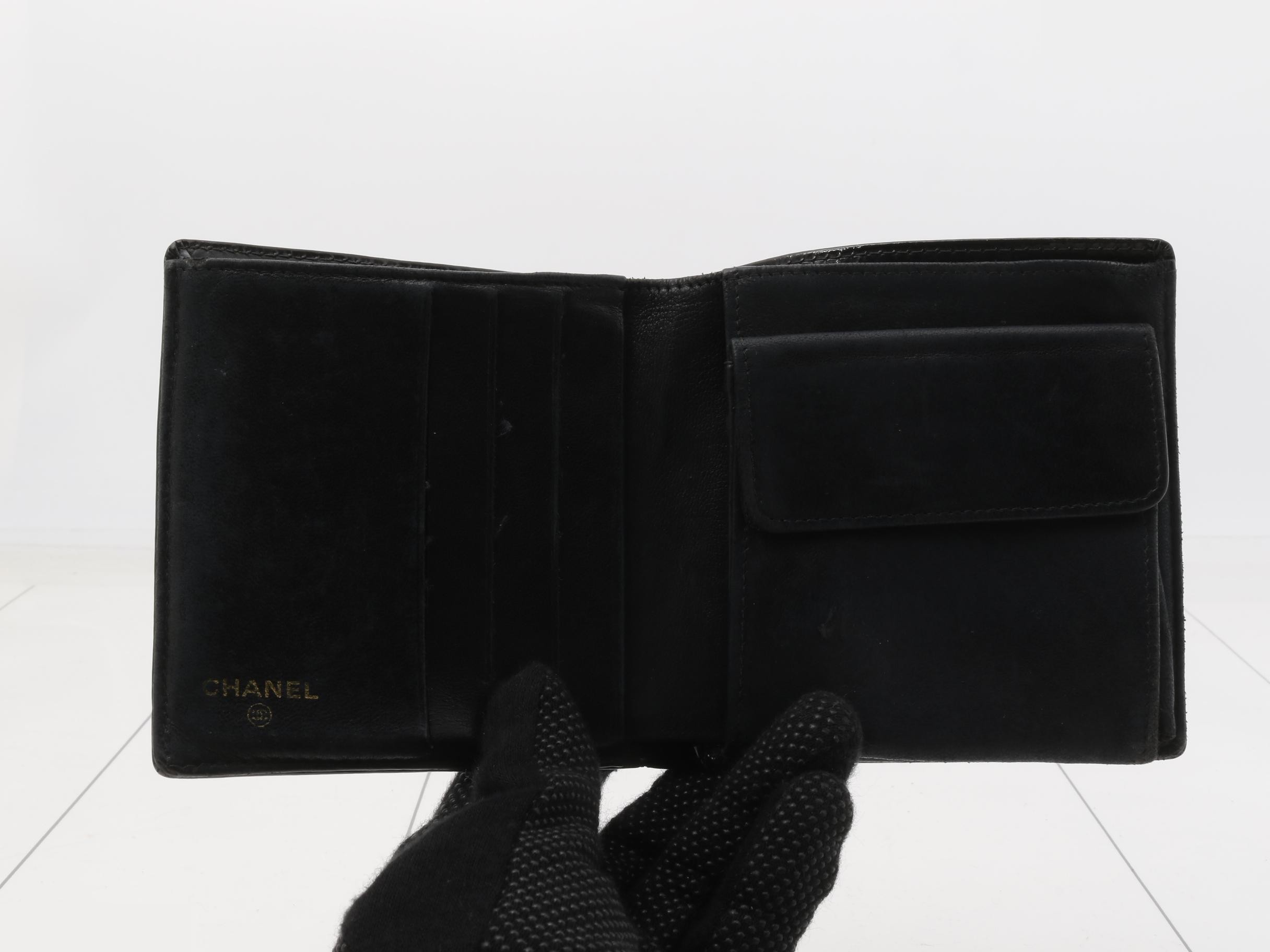 bi-fold wallet — view 4