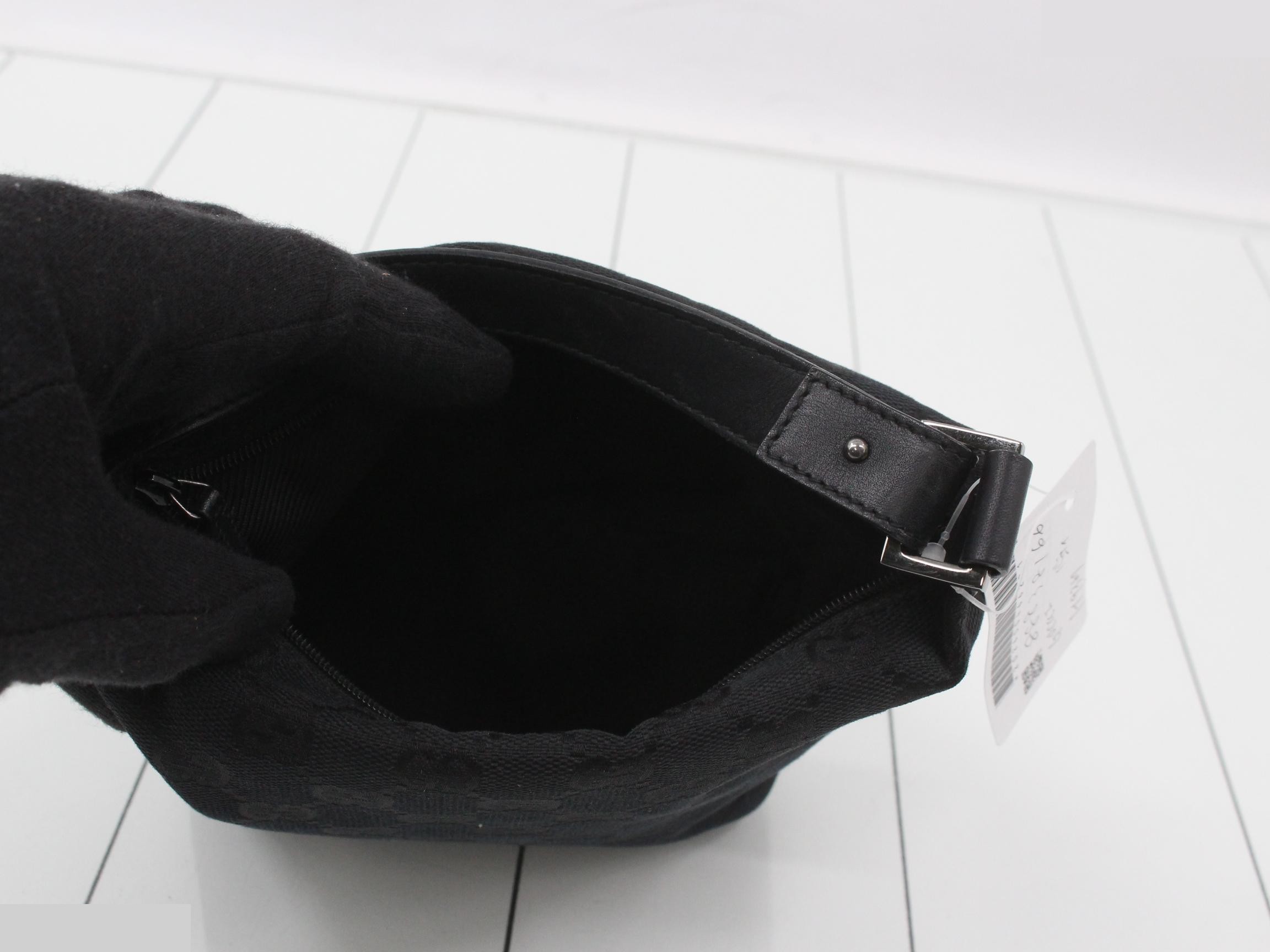GG Canvas Vanity Pouch — view 4