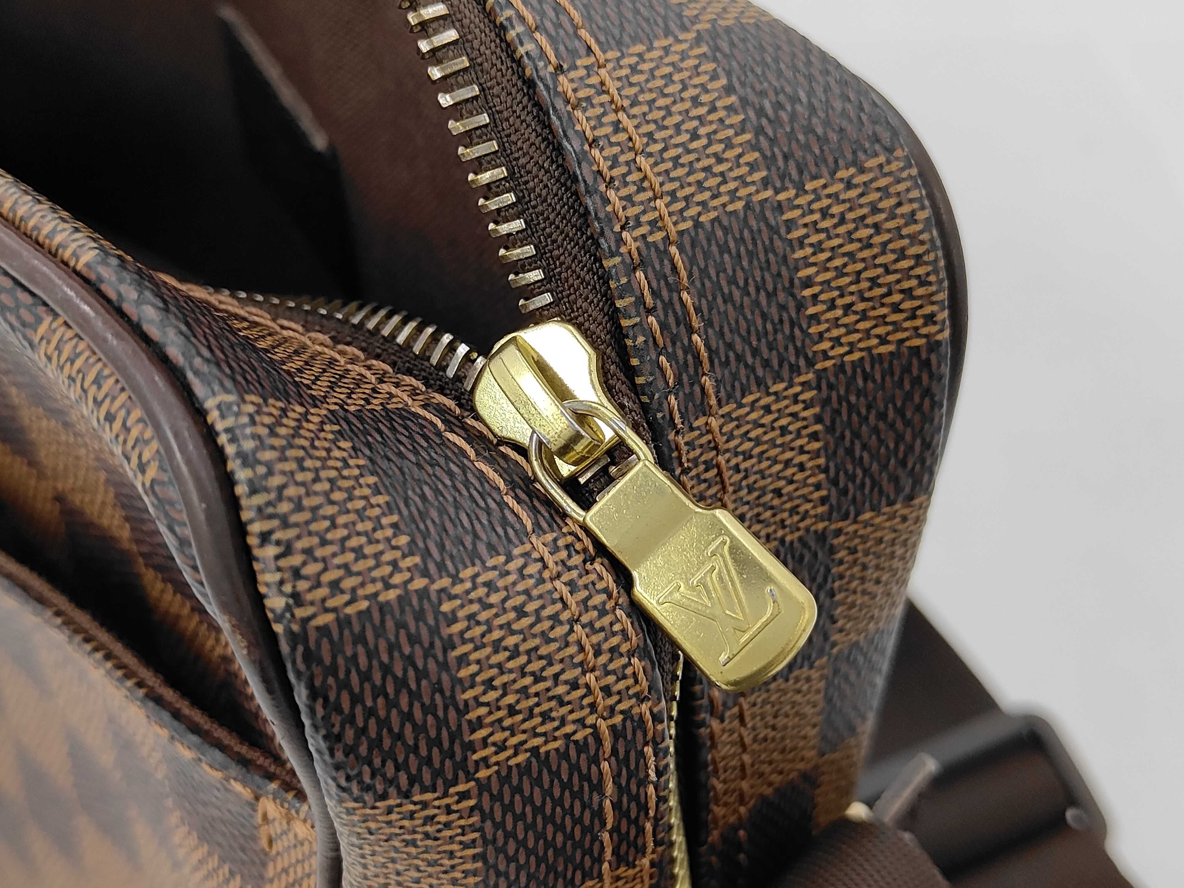 LV Shoulder Bag — view 11