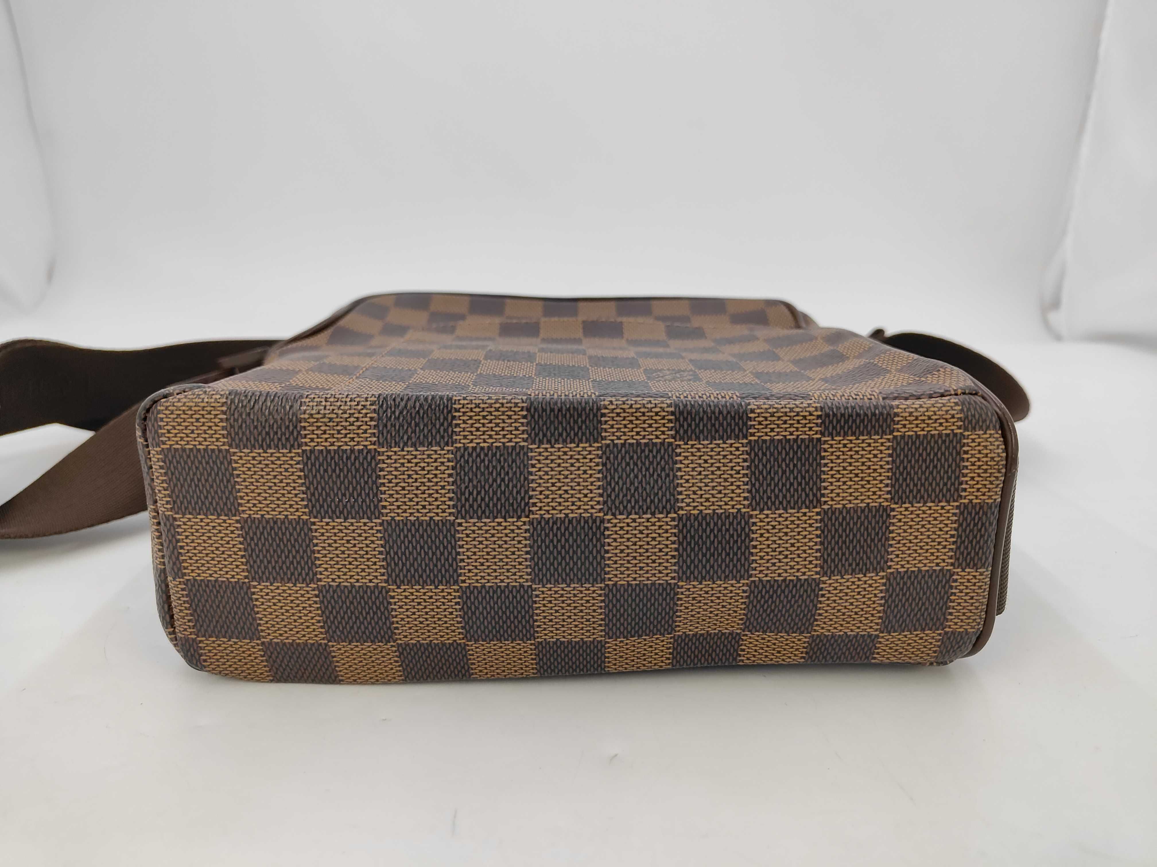 LV Shoulder Bag — view 4