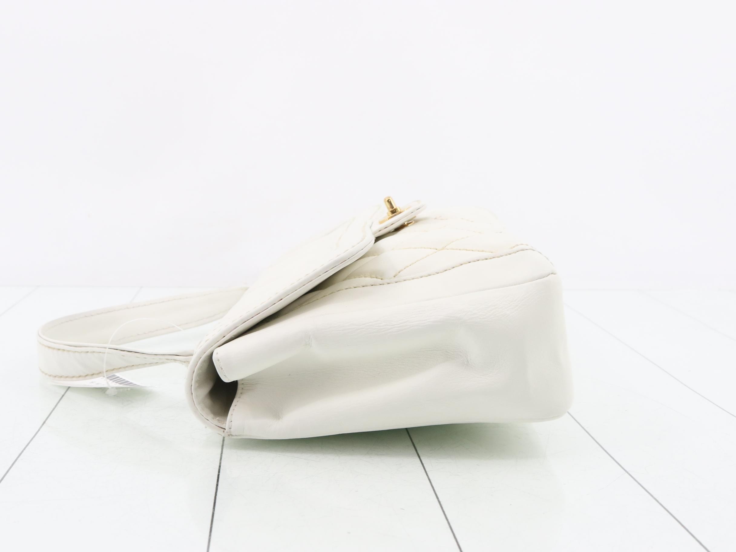 Wild Stitch Lamb Handbag Seal — view 4