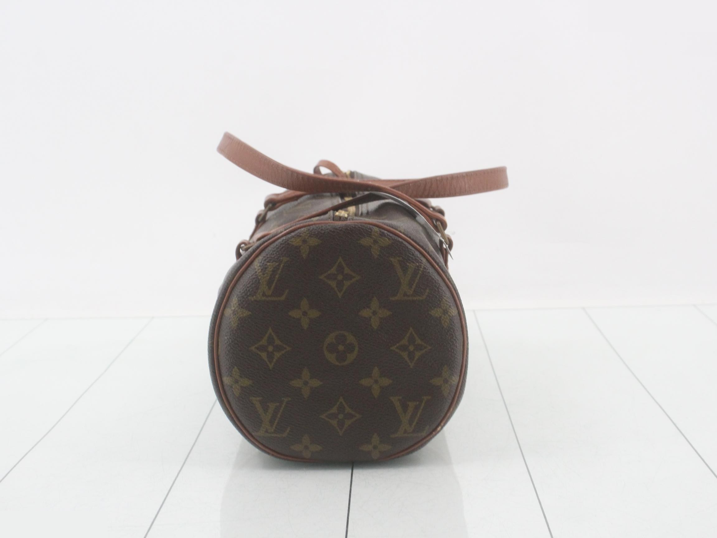 Papillon 30 with pouch — view 3