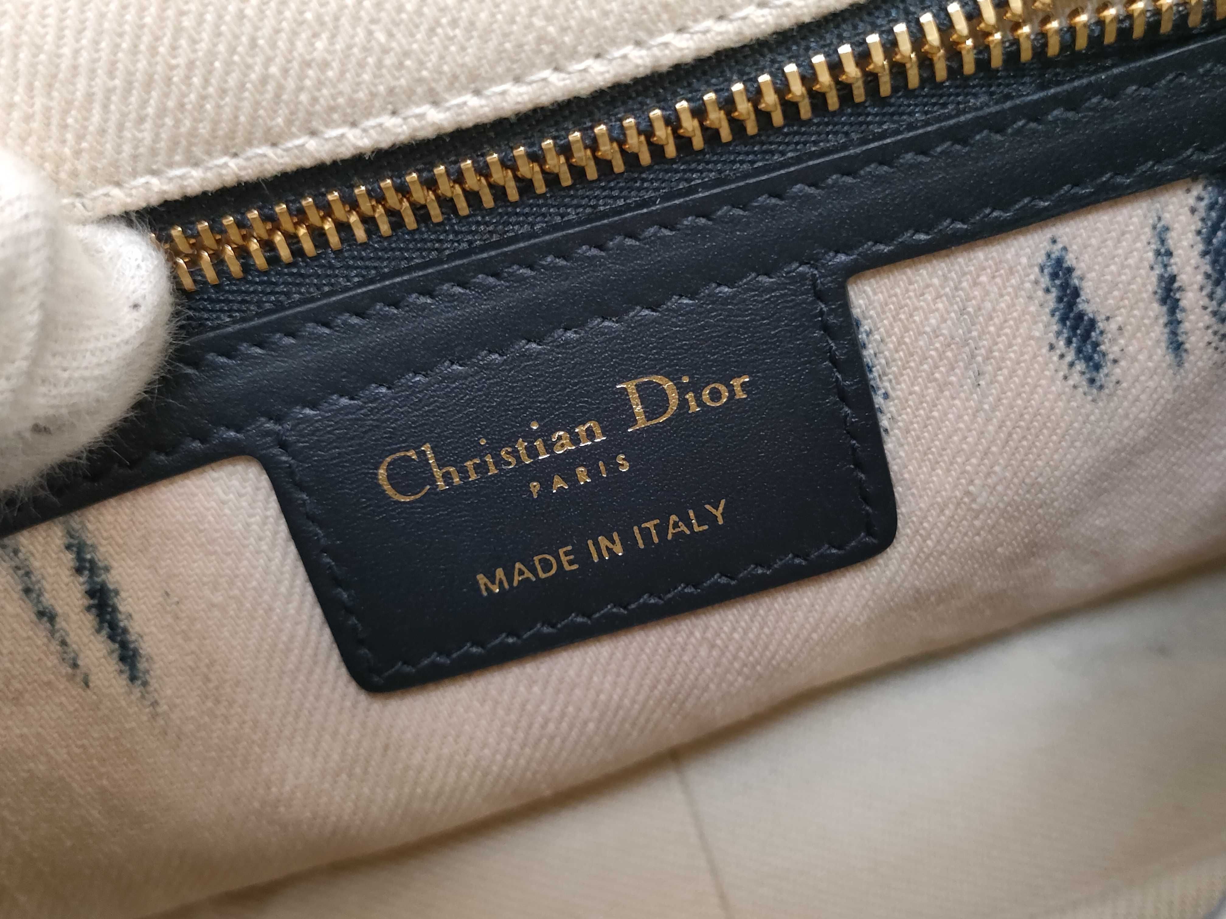 Crao Chain Bag Shoulder Bag — view 12