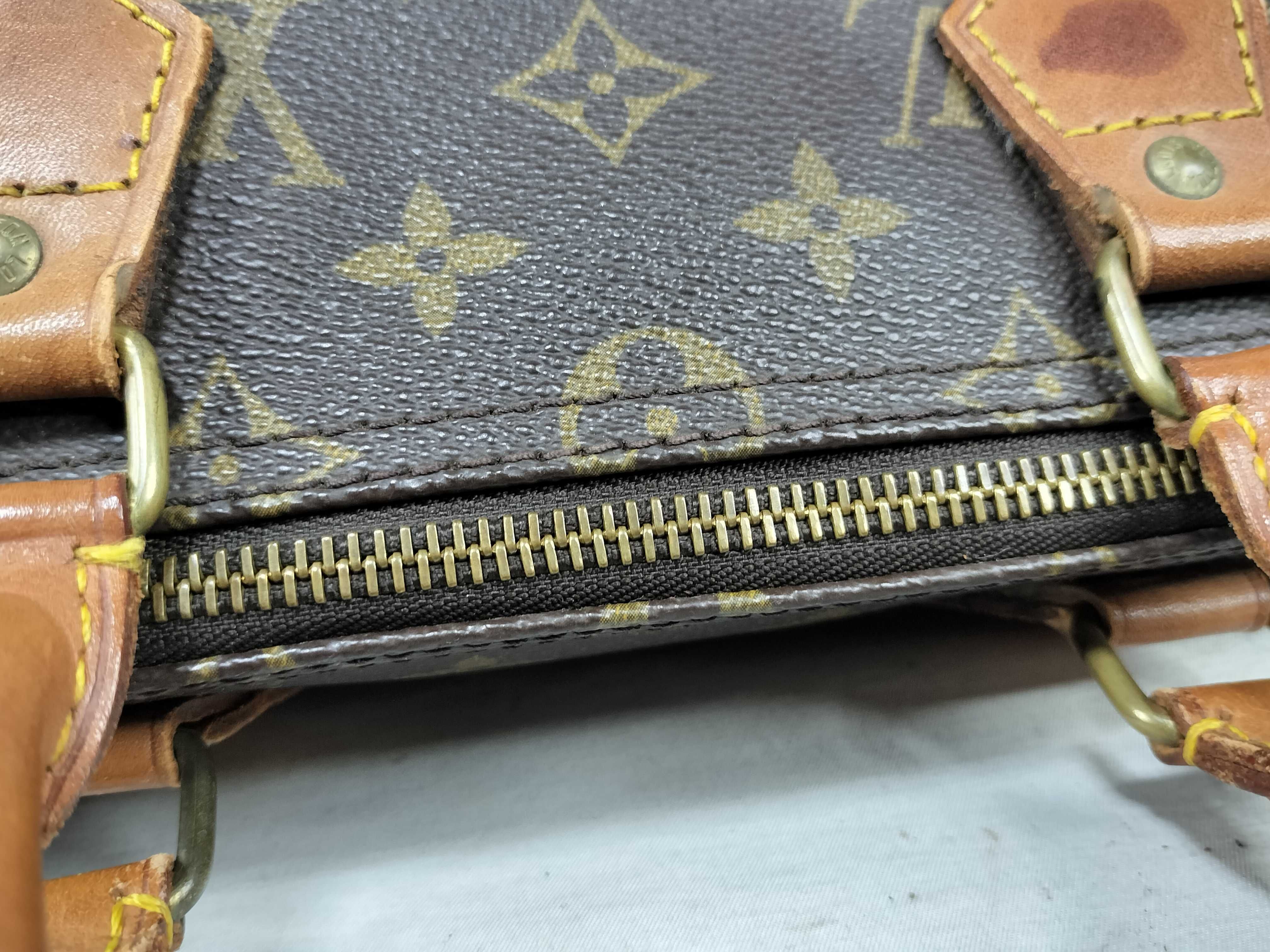 Monogram Louis Vuitton Speedy 35 Handbag — view 6